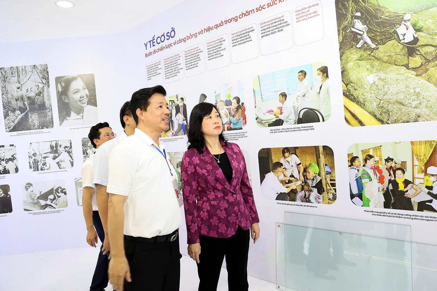 Bộ trưởng Đào Hồng Lan kiểm tra, đôn đốc tiến độ thực hiện Triển lãm thành tựu Y tế Việt Nam - Ảnh 5.