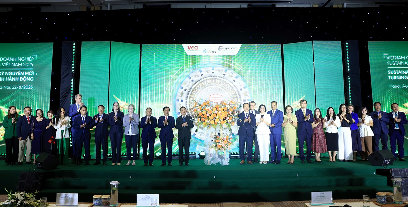 vbcsd-vinh-du-nhan-hoa-chuc-mung-15-nam-thanh-lap-tu-lanh-dao-chinh-phu-1755835281901745952351.jpg