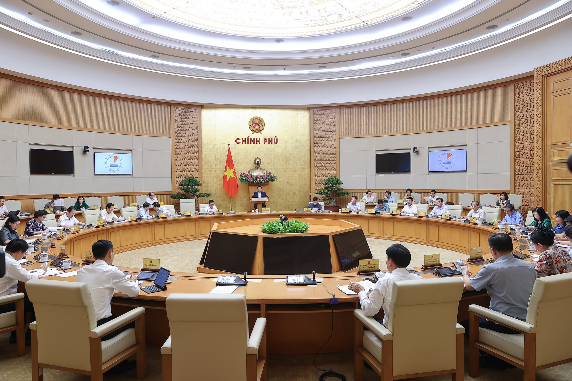 Thủ tướng Phạm Minh Chính chủ trì Hội nghị về vận hành chính quyền địa phương 2 cấp- Ảnh 2. Thủ tướng Phạm Minh Chính chủ trì Hội nghị về vận hành chính quyền địa phương 2 cấp- Ảnh 2.