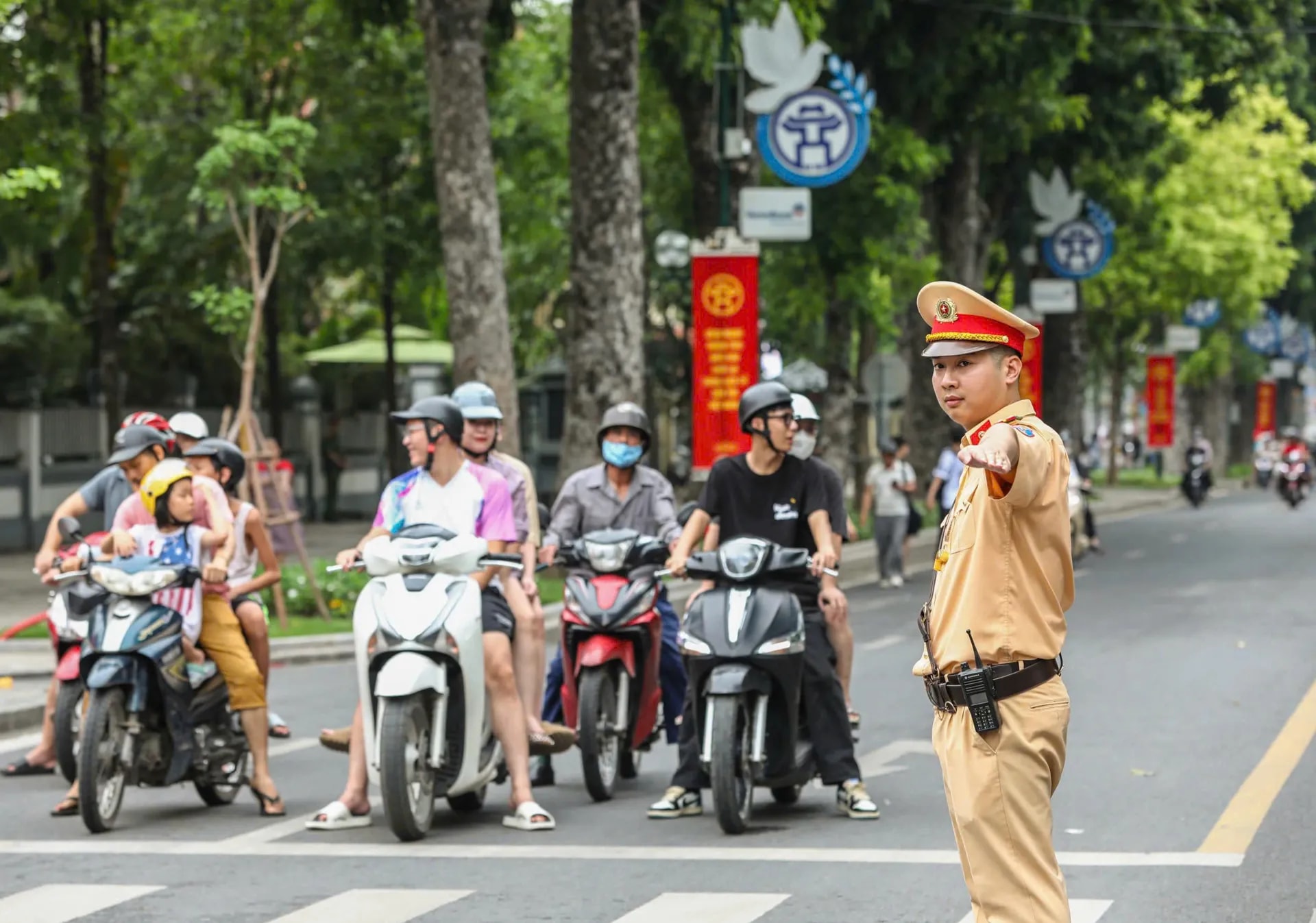 Lịch cấm đường Hà Nội hôm nay ngày 24/8: Cập nhật khung giờ mới và tuyến đường bị hạn chế