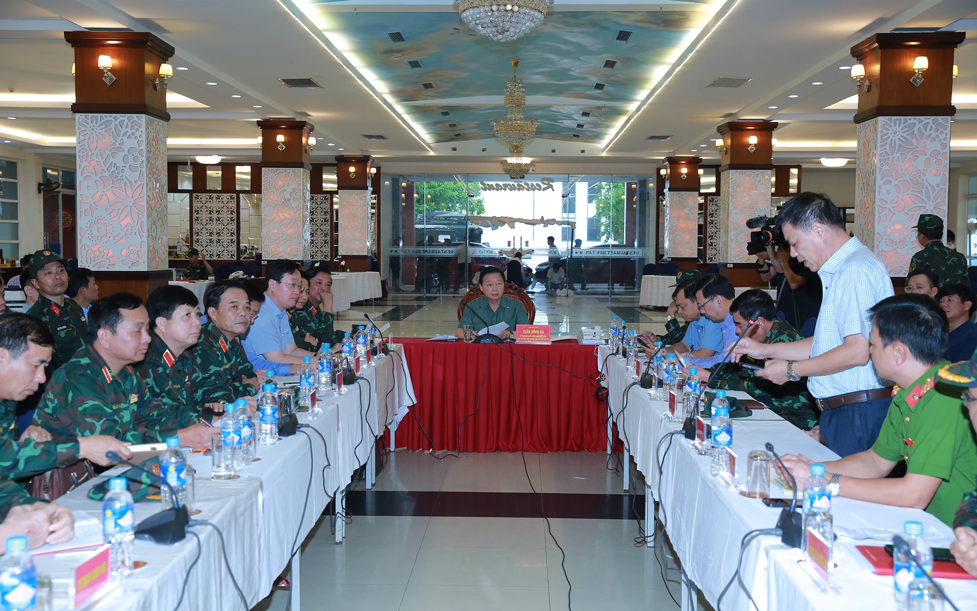 Tập trung cao độ ứng phó bão số 5 đổ bộ vào đất liền- Ảnh 1. Tập trung cao độ ứng phó bão số 5 đổ bộ vào đất liền- Ảnh 1.