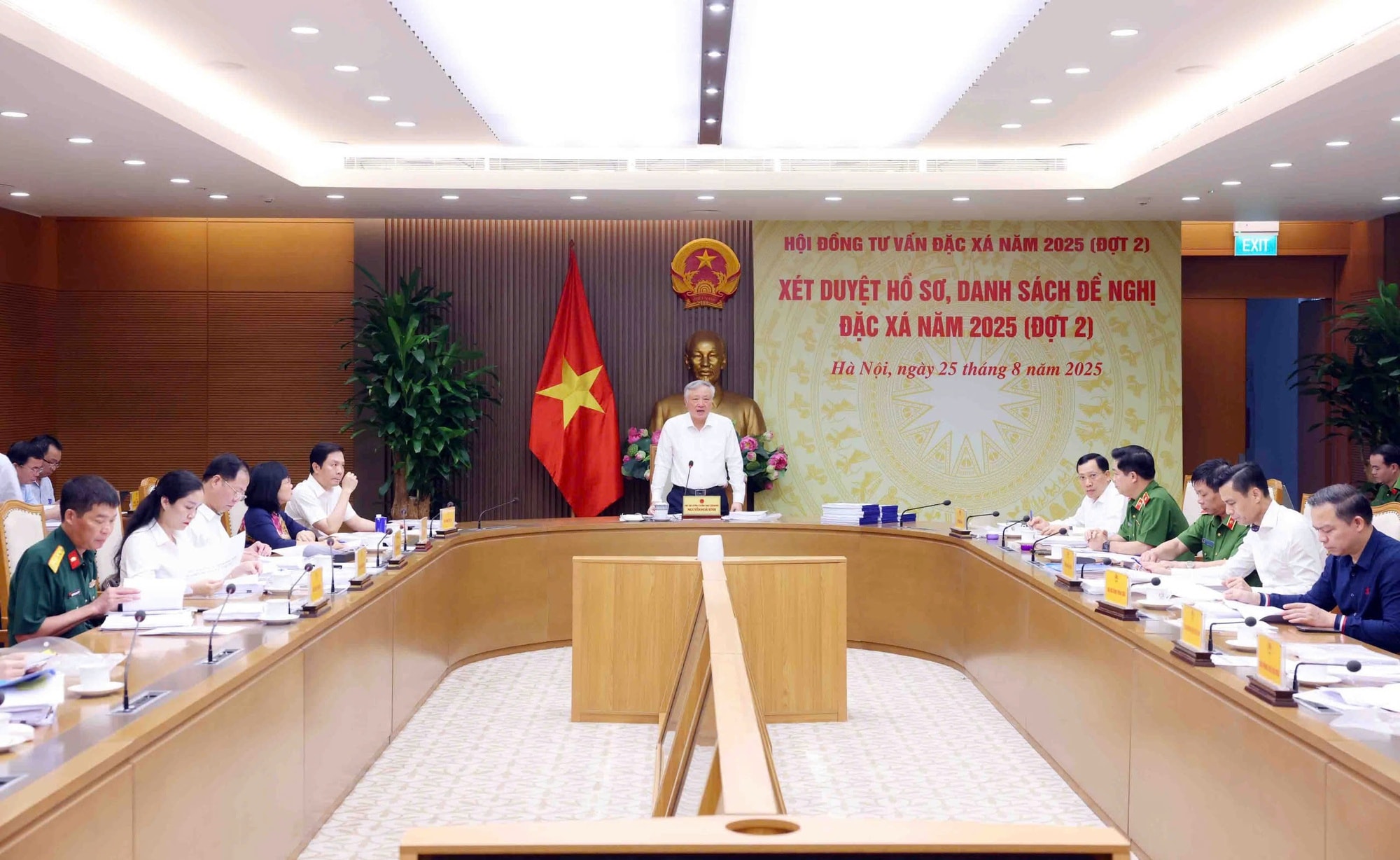 Xét duyệt hồ sơ, danh sách đề nghị đặc xá: Rất nhân văn nhưng cũng phải rất chính xác- Ảnh 1. Xét duyệt hồ sơ, danh sách đề nghị đặc xá: Rất nhân văn nhưng cũng phải rất chính xác- Ảnh 1.