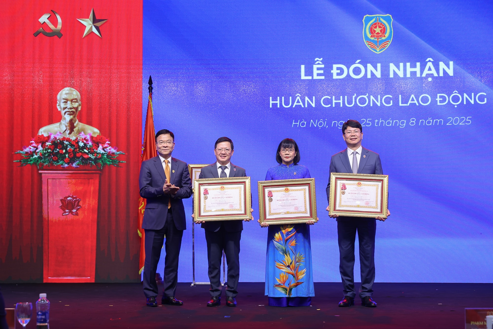 Thủ tướng: Đưa thể chế, pháp luật trở thành Thủ tướng: Đưa thể chế, pháp luật trở thành