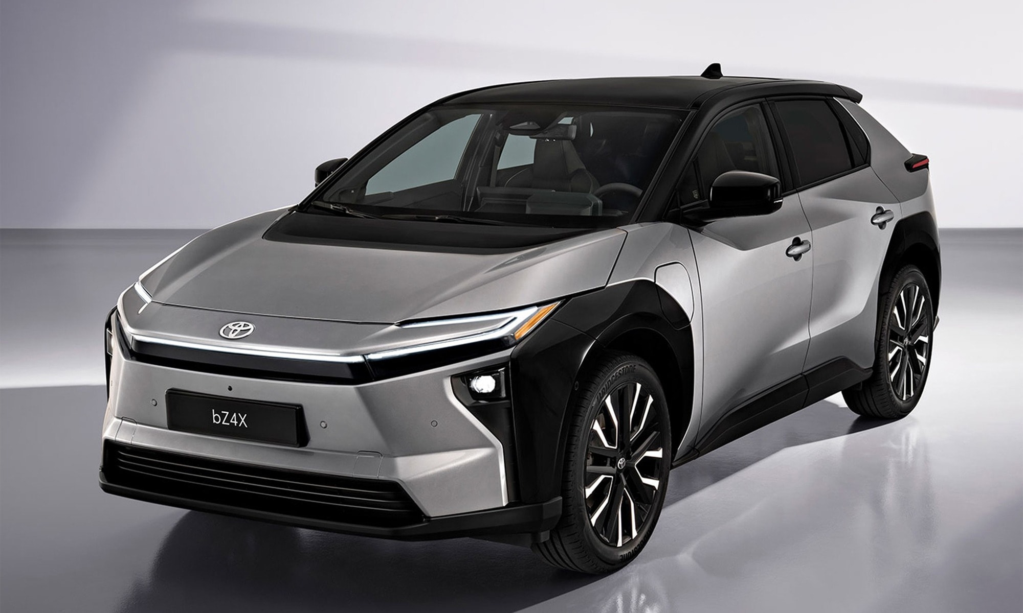 Thiết kế của Toyota bZ4X 2025 lấy cảm hứng từ loài cá mập đầu búa - Ảnh: Toyota