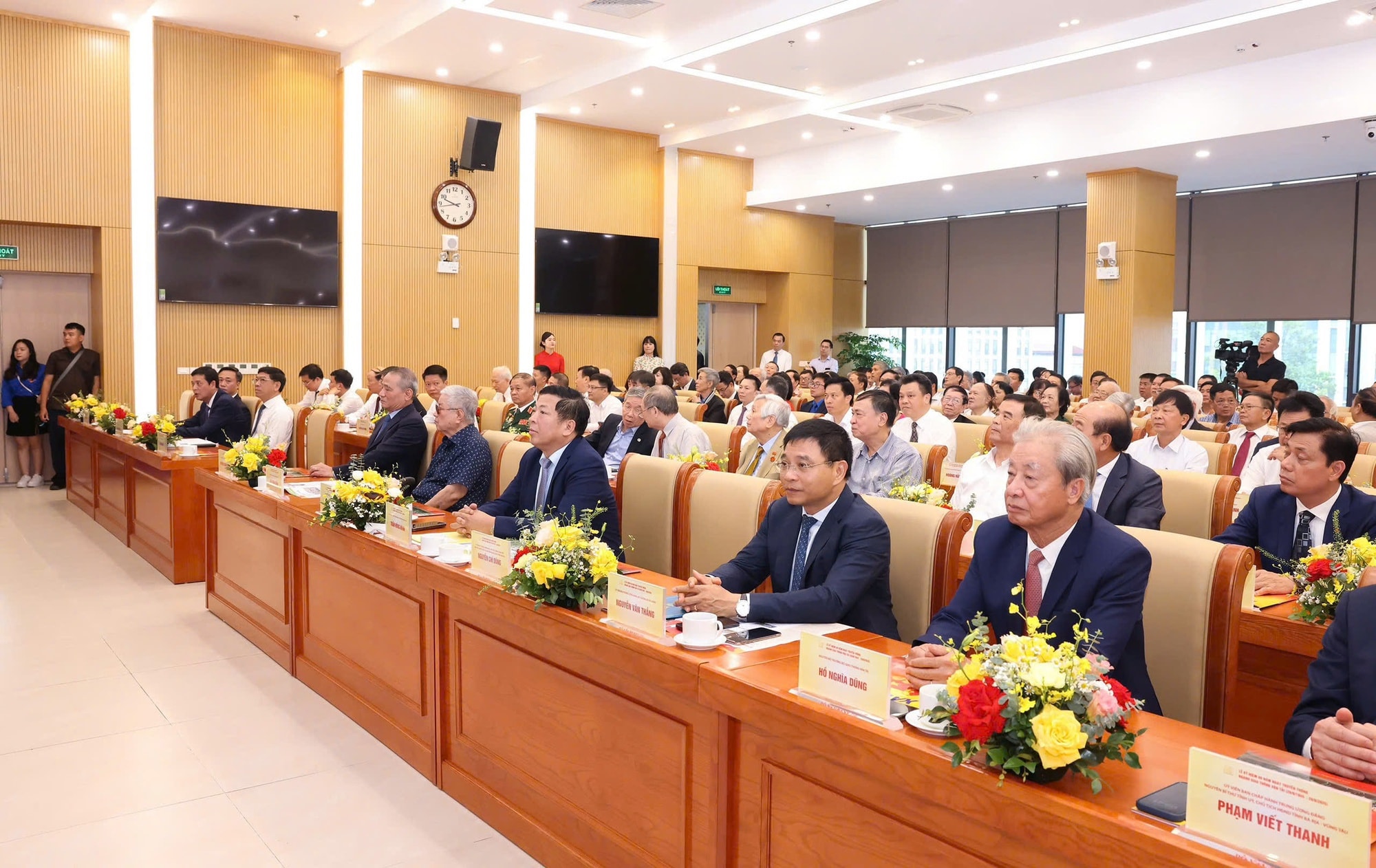 Tiếp tục tạo chất riêng, ghi dấu ấn của người làm GTVT trên hành trình phát triển đất nước- Ảnh 3. Tiếp tục tạo chất riêng, ghi dấu ấn của người làm GTVT trên hành trình phát triển đất nước- Ảnh 3.