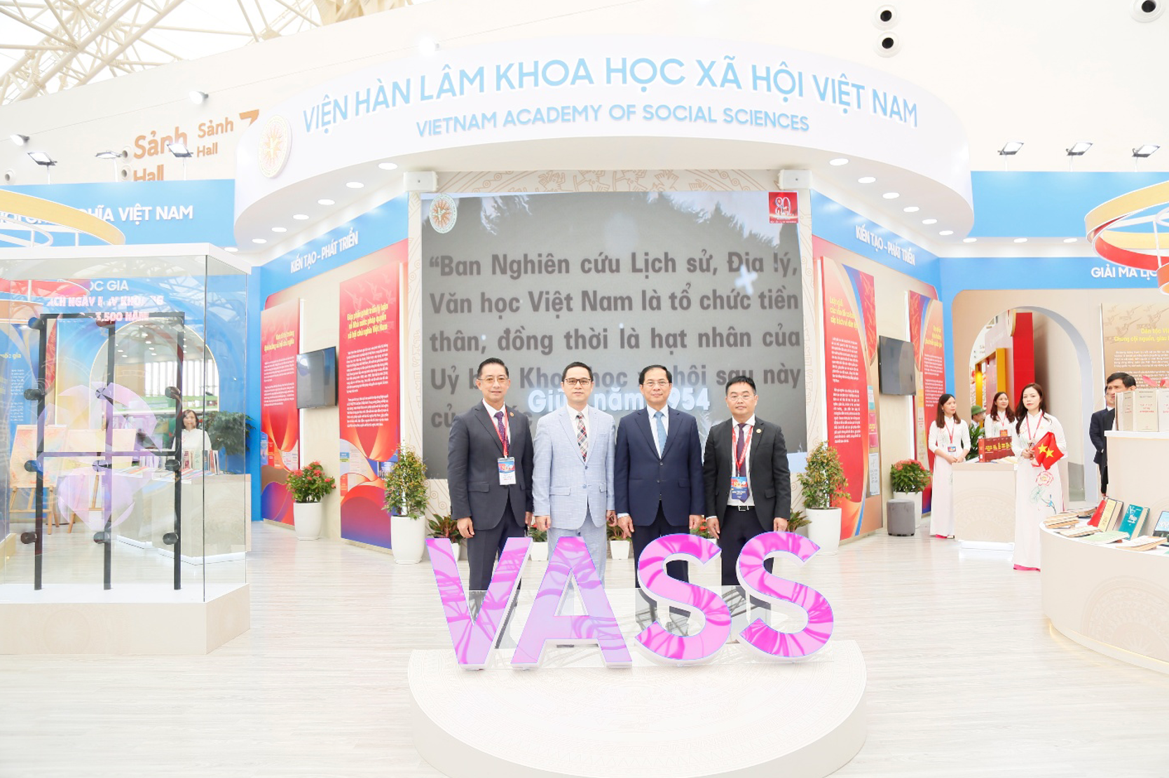 Ảnh màn hình 2025-08-28 lúc 17.06.44
