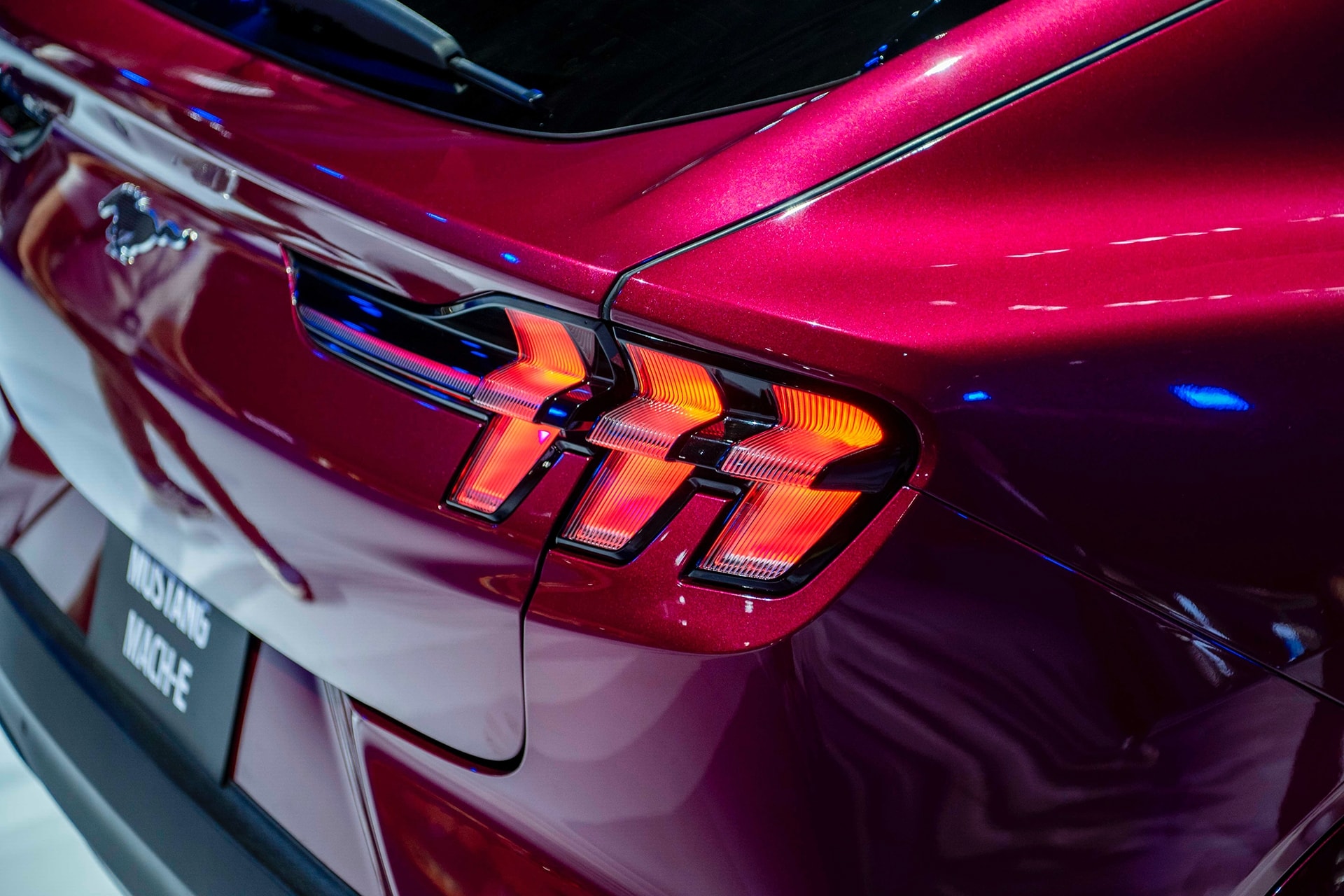 Mustang Mach-E 2025 - 12