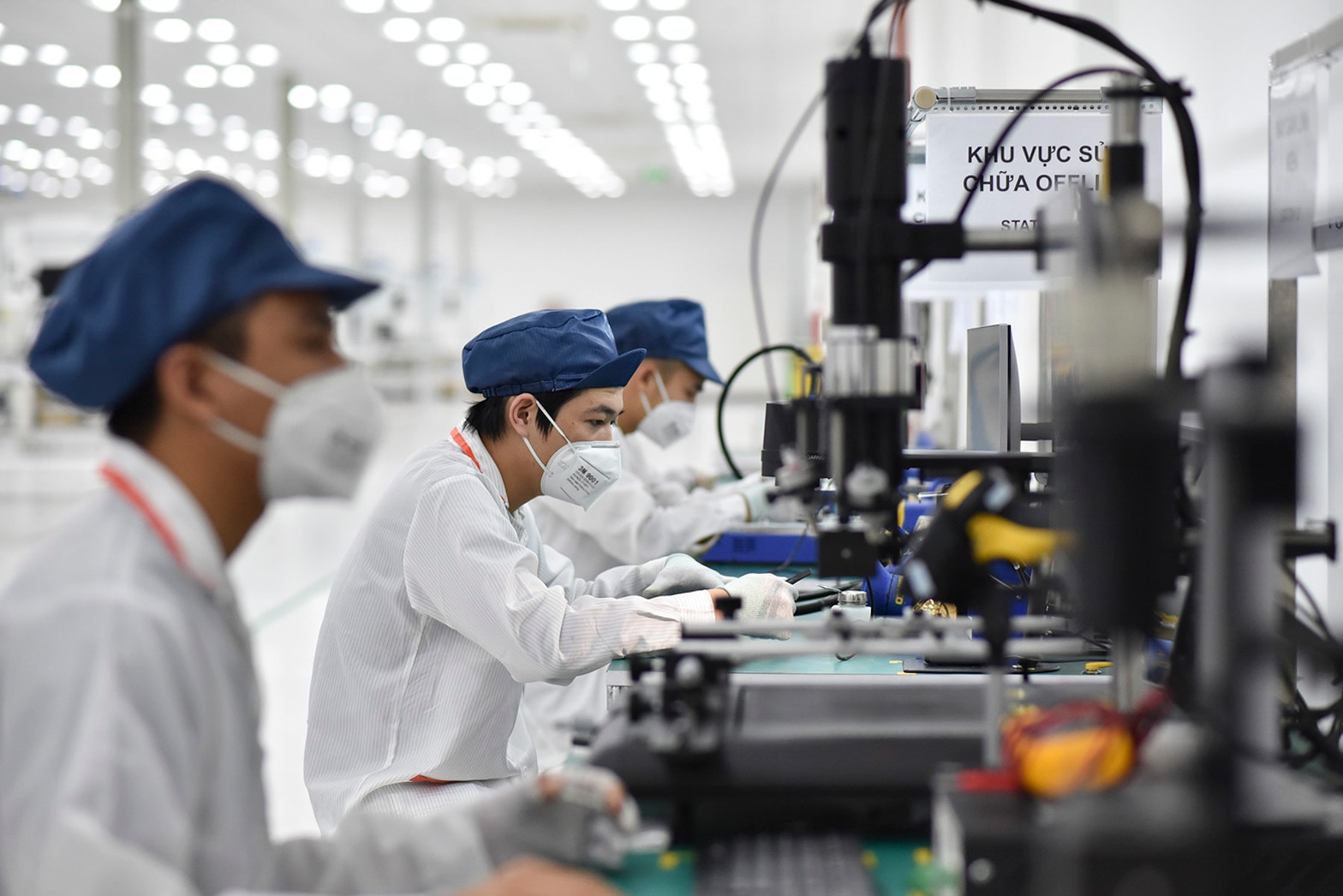 Việt Nam cần đổi mới mô hình tăng trưởng dựa trên năng suất, chất lượng và tính bền vững trên cơ sở ứng dụng khoa học công nghệ. (Ảnh: Moit)