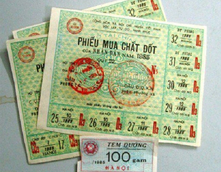 1491676094-chum-anh-tem-phieu-xep-hang-thoi-bao-cap-anh-3.webp