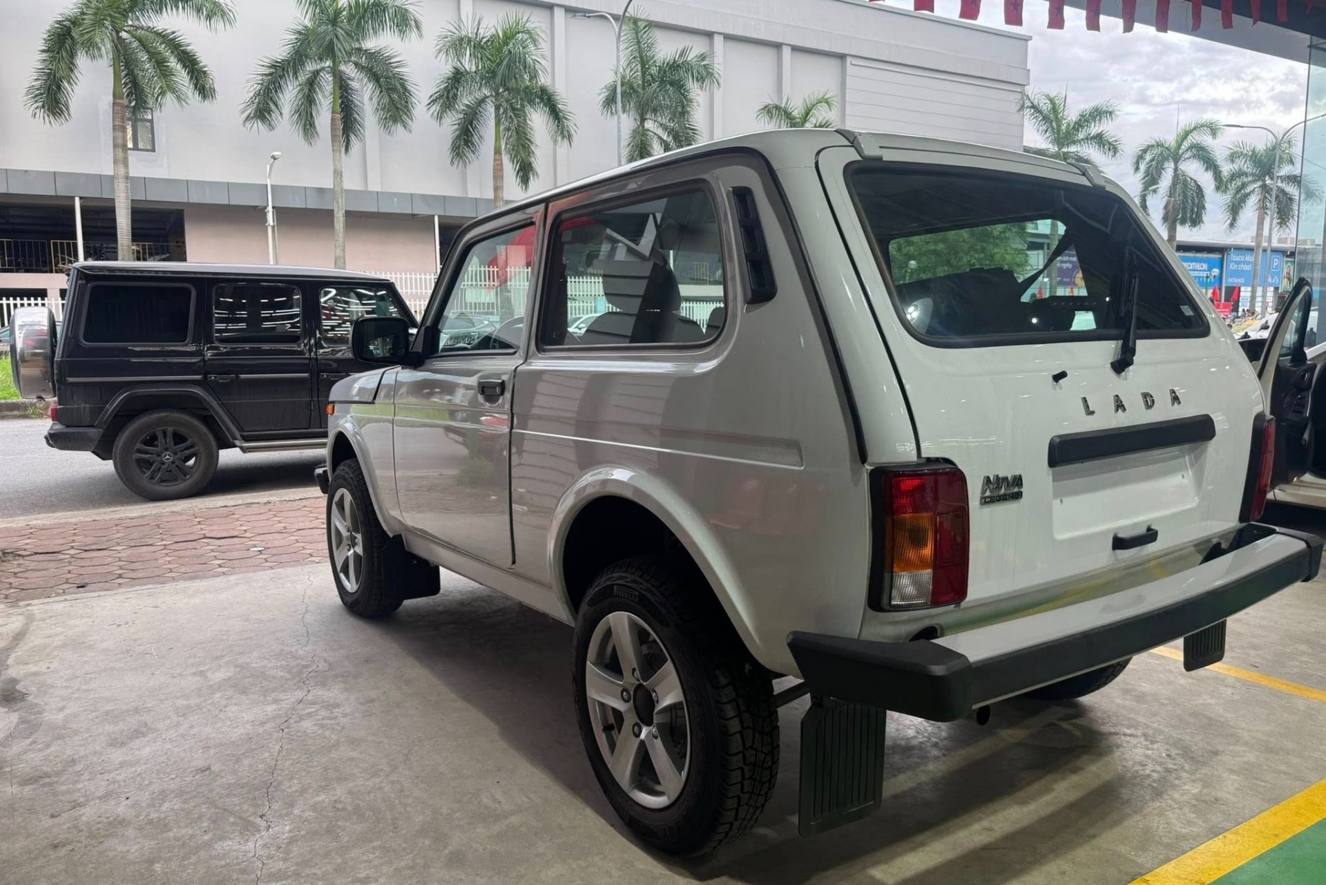 Xe có kiểu dáng SUV nhưng được đăng ký là dòng hatchback - Ảnh: Vinh Nguyen