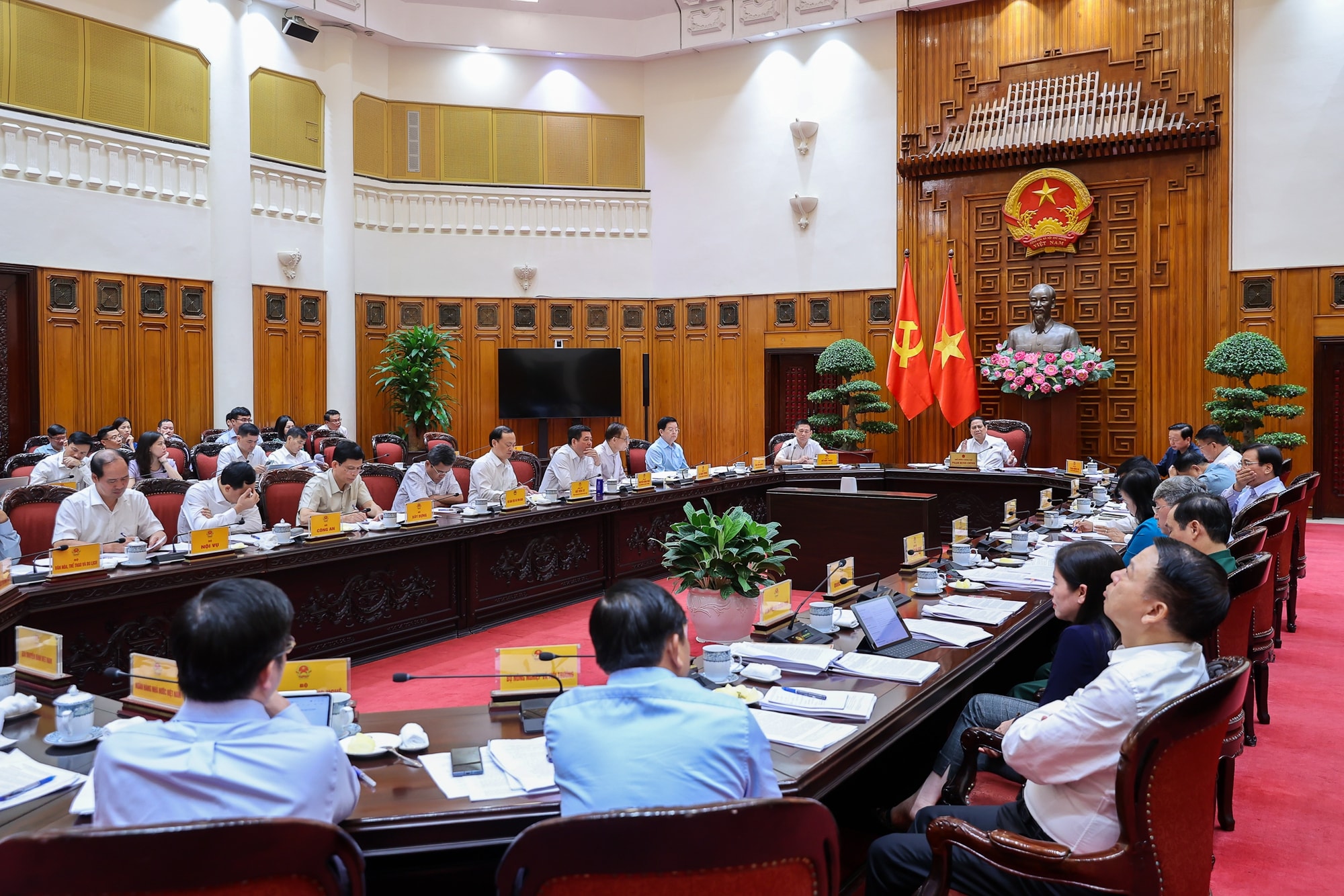 Thủ tướng: Tiếp tục đổi mới tư duy, cách làm trong đầu tư công, tập trung cho các dự án Thủ tướng: Tiếp tục đổi mới tư duy, cách làm trong đầu tư công, tập trung cho các dự án