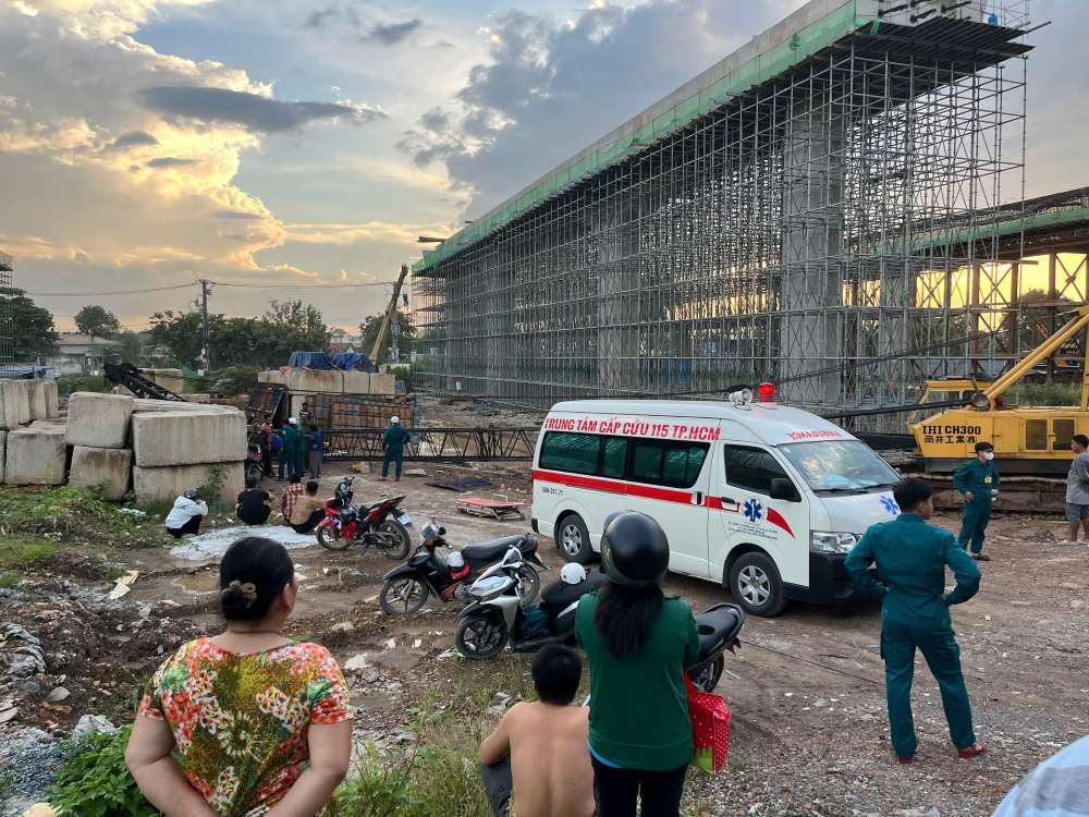 Bên trong công trường, nơi xảy ra tai nạn. Ảnh: Đông Hoàng