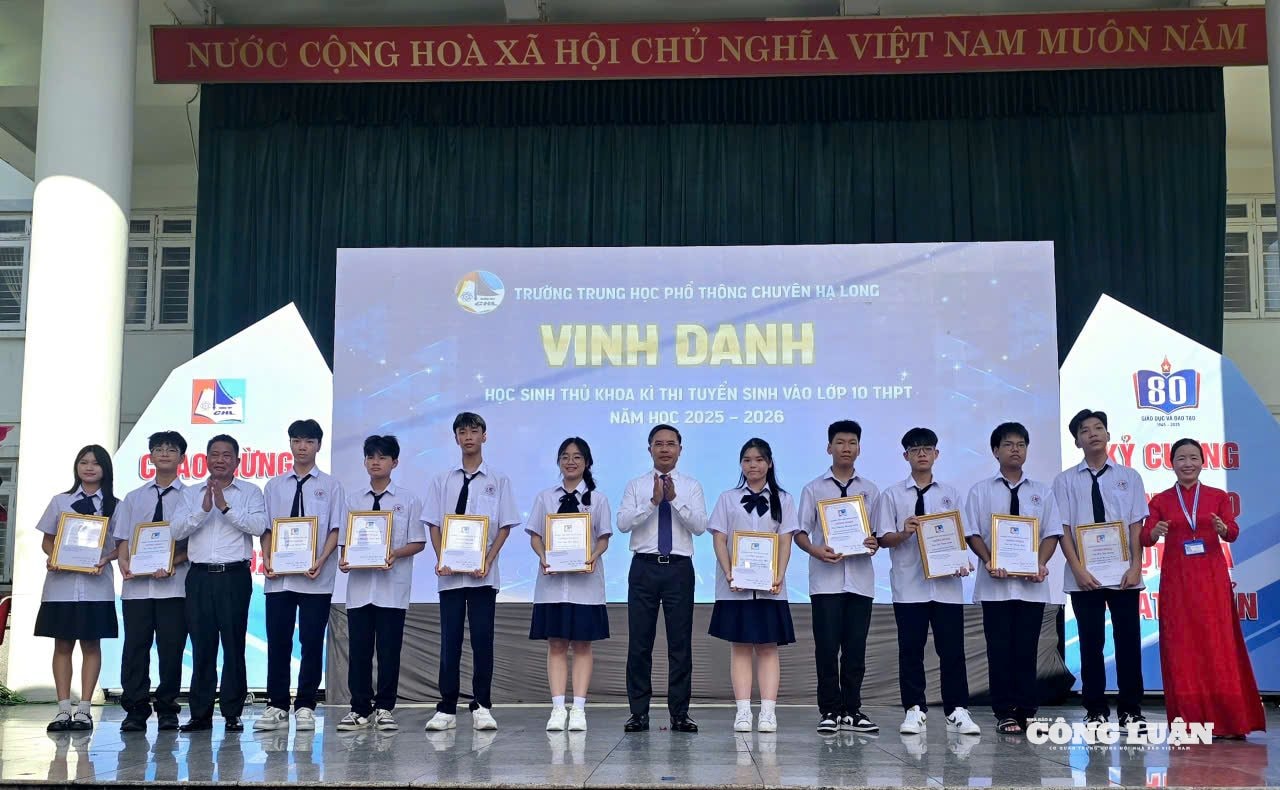 anh-12-quang-ninh-khai-giang-nam-hoc-moi.jpg