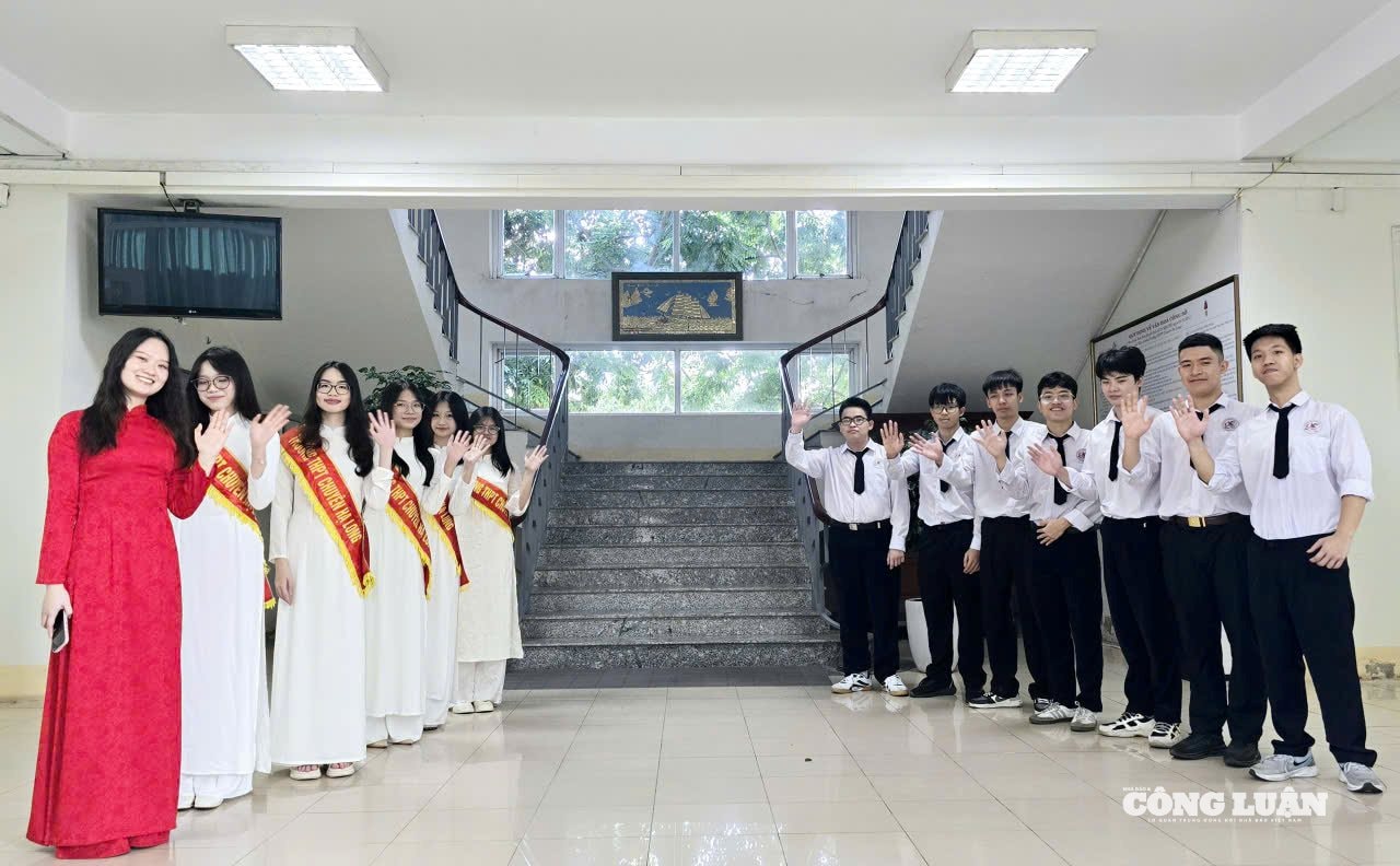 anh-13-quang-ninh-khai-giang-nam-hoc-moi.jpg
