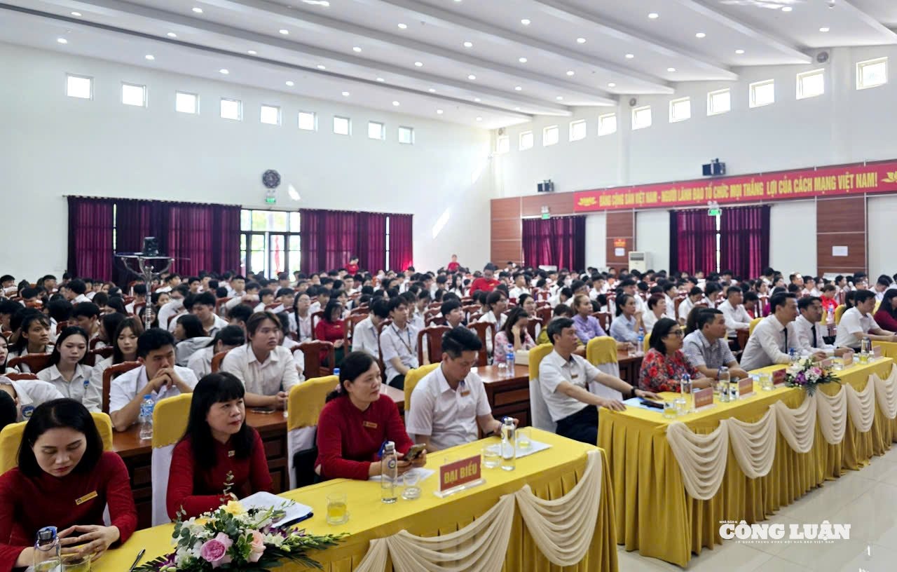 Quang cảnh buổi lễ khai giảng năm học 2025 - 2026 của Trường Cao đẳng -TKV.