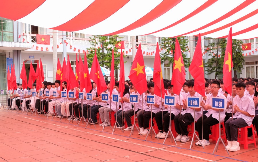 hoc-sinh.jpg