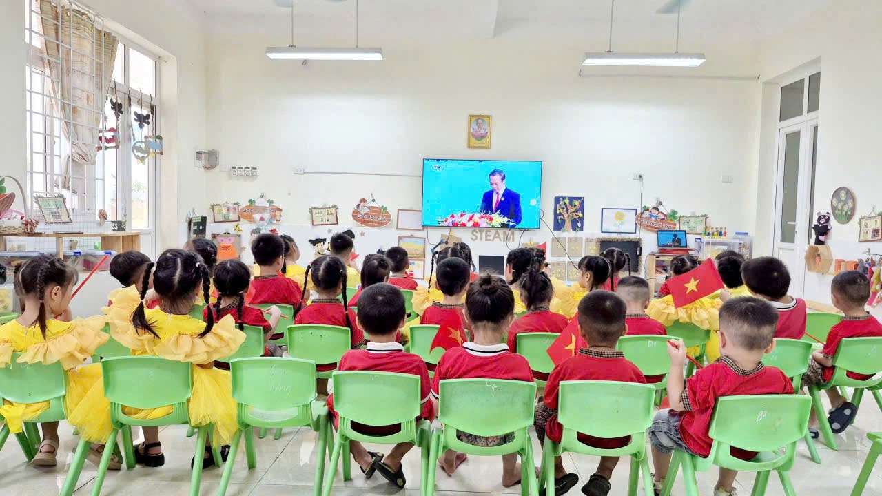 khai giảng