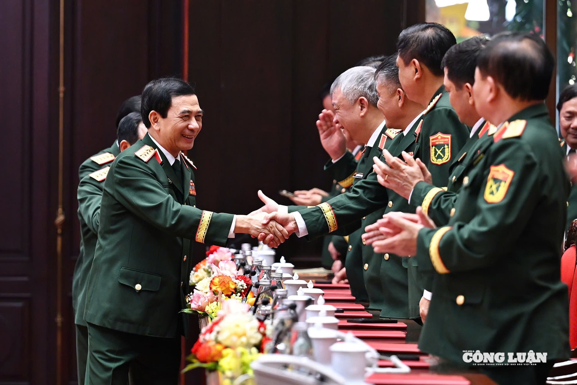 Đại tướng Phan Văn Giang, Ủy viên Bộ Chính trị, Phó Bí thư Quân ủy Trung ương, Bộ trưởng Bộ Quốc phòng và các đại biểu dự buổi Lễ.
