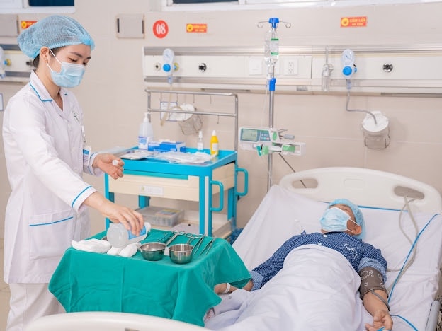 Chóng mặt, tê bì tay chân... nhưng không phải rối loạn tiền đình mà là bệnh hiếm gặp- Ảnh 1.