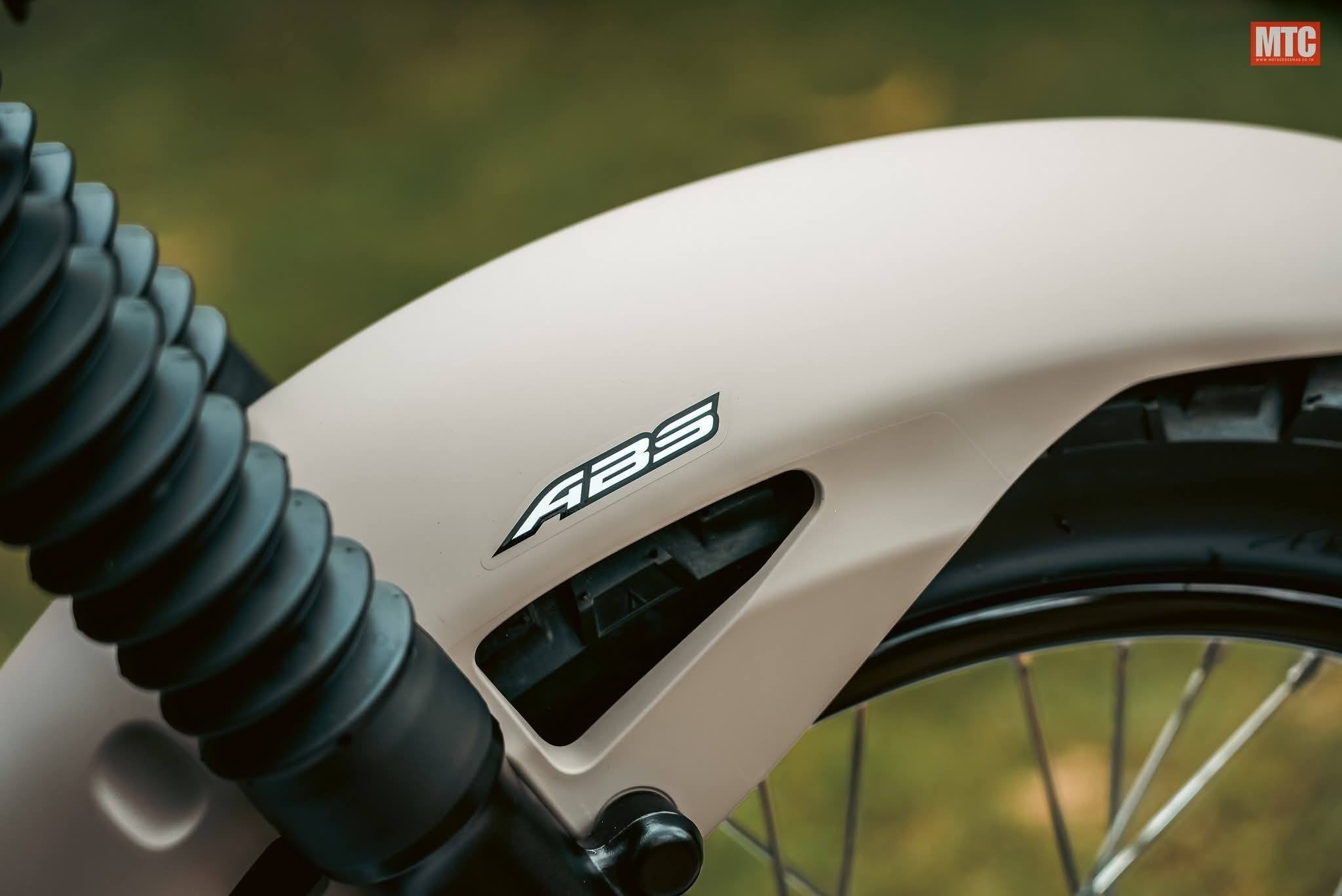 Mẫu xe lần đầu tiên được tranh bị phanh ABS - Ảnh: MTC