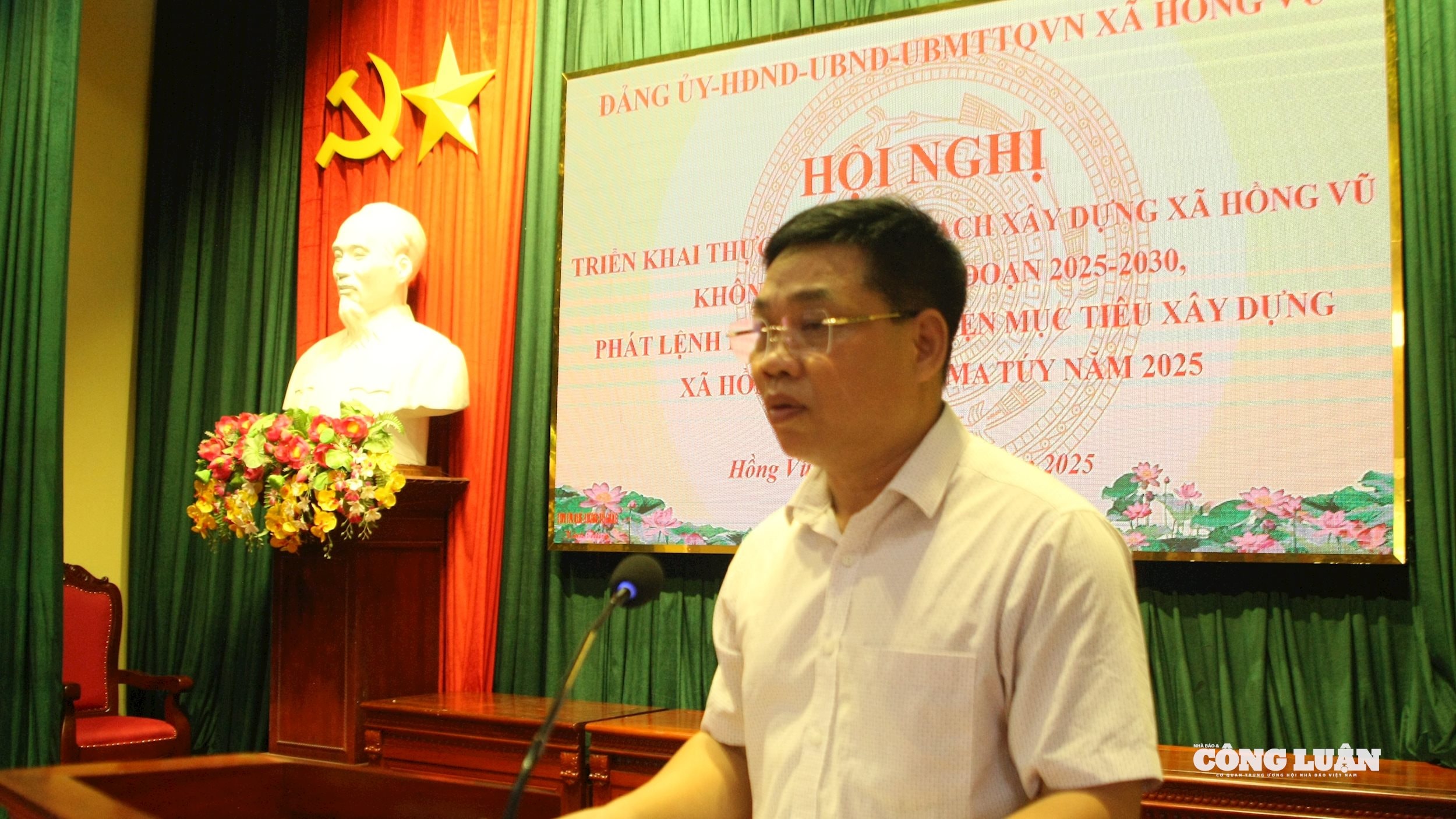 anh_1519.jpg