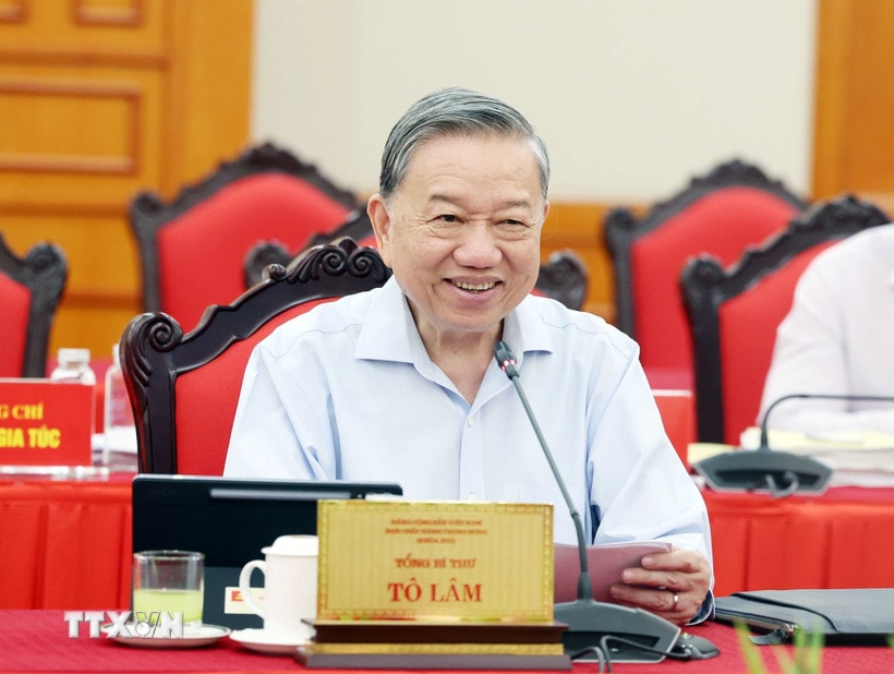 tong-bi-thu-to-lam-chu-tri-buoi-lam-viec-voi-ban-thuong-vu-dang-uy-chinh-phu-8266959-1.jpg