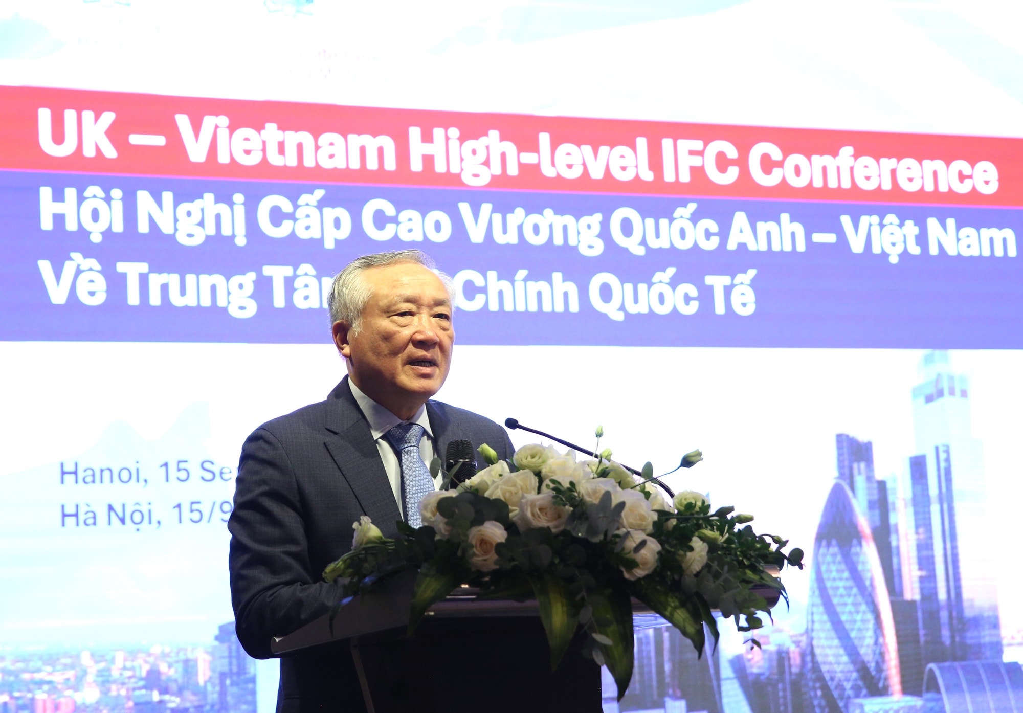 Mong muốn tiếp tục nhận được sự hỗ trợ, đồng hành của Anh trong xây dựng và phát triển Trung tâm tài chính quốc tế- Ảnh 3. Mong muốn tiếp tục nhận được sự hỗ trợ, đồng hành của Anh trong xây dựng và phát triển Trung tâm tài chính quốc tế- Ảnh 3.