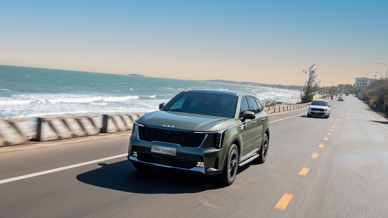 Giá bán lẻ của Sorento 2025 đắt hơn hàng trăm triệu đồng so với phiên bản trước - Ảnh: Thaco Auto