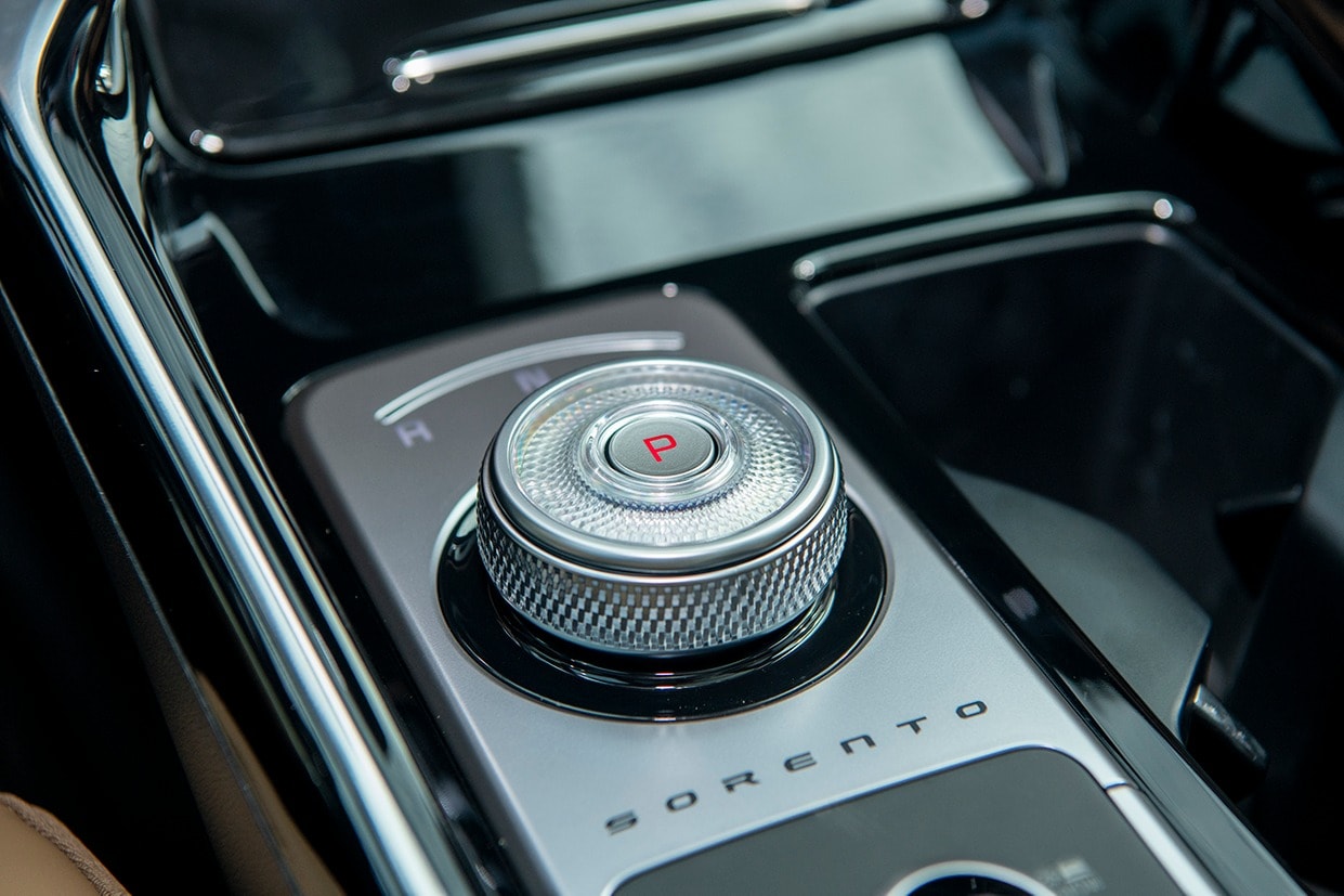 Cần số dạng núm xoay - Ảnh: Thaco Auto