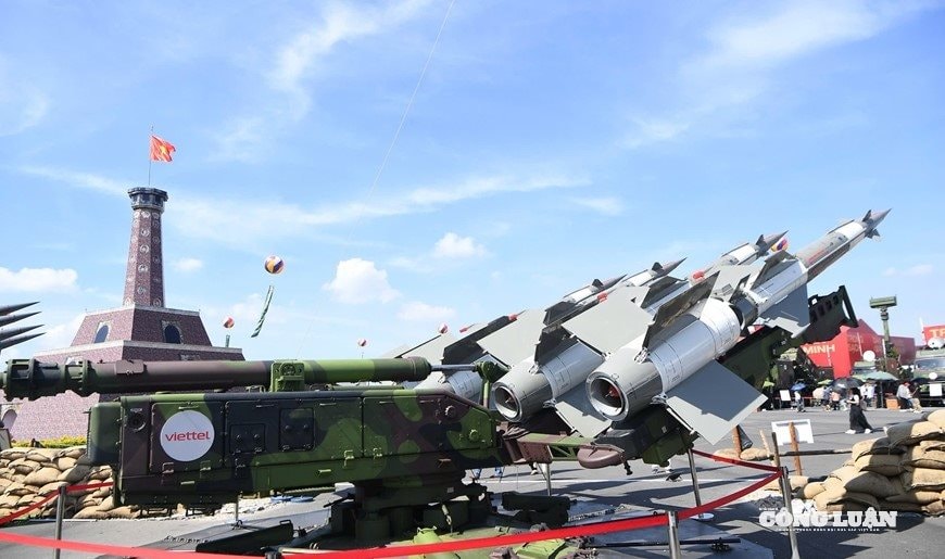 Khu trưng bày của Bộ Quốc phòng – Dấu ấn tự hào từ Triển lãm thành tựu đất nước - ảnh 12 Hình ảnh: Khu trưng bày của Bộ Quốc phòng – Dấu ấn tự hào từ Triển lãm thành tựu đất nước số 12