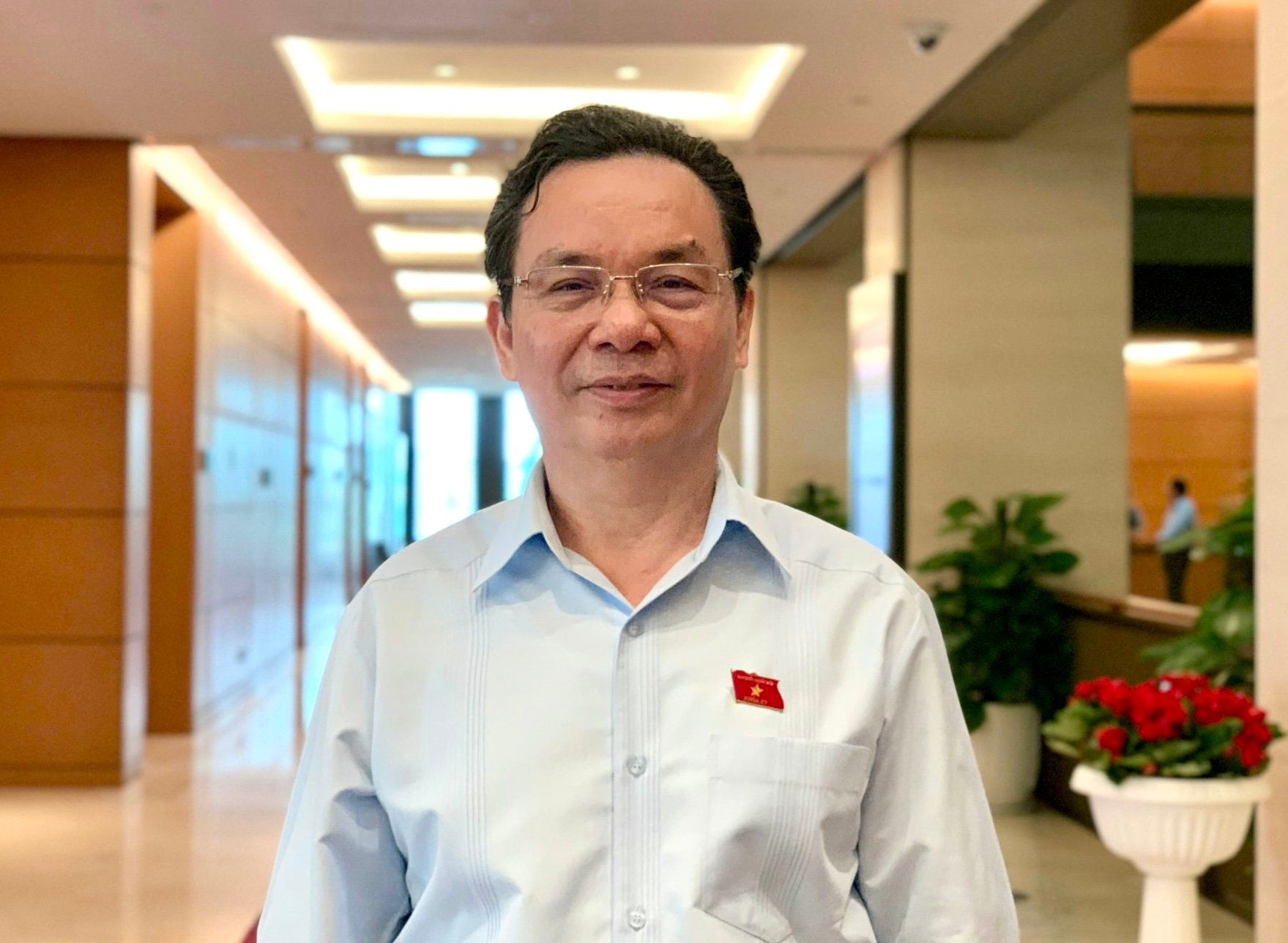 ĐBQH Hoàng Văn Cường