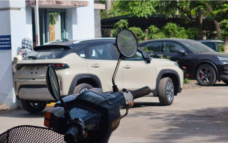 Suzuki Fronx từng xuất hiện tại Việt Nam hồi đầu năm khi đi kiểm định khí thải - Ảnh: MXH