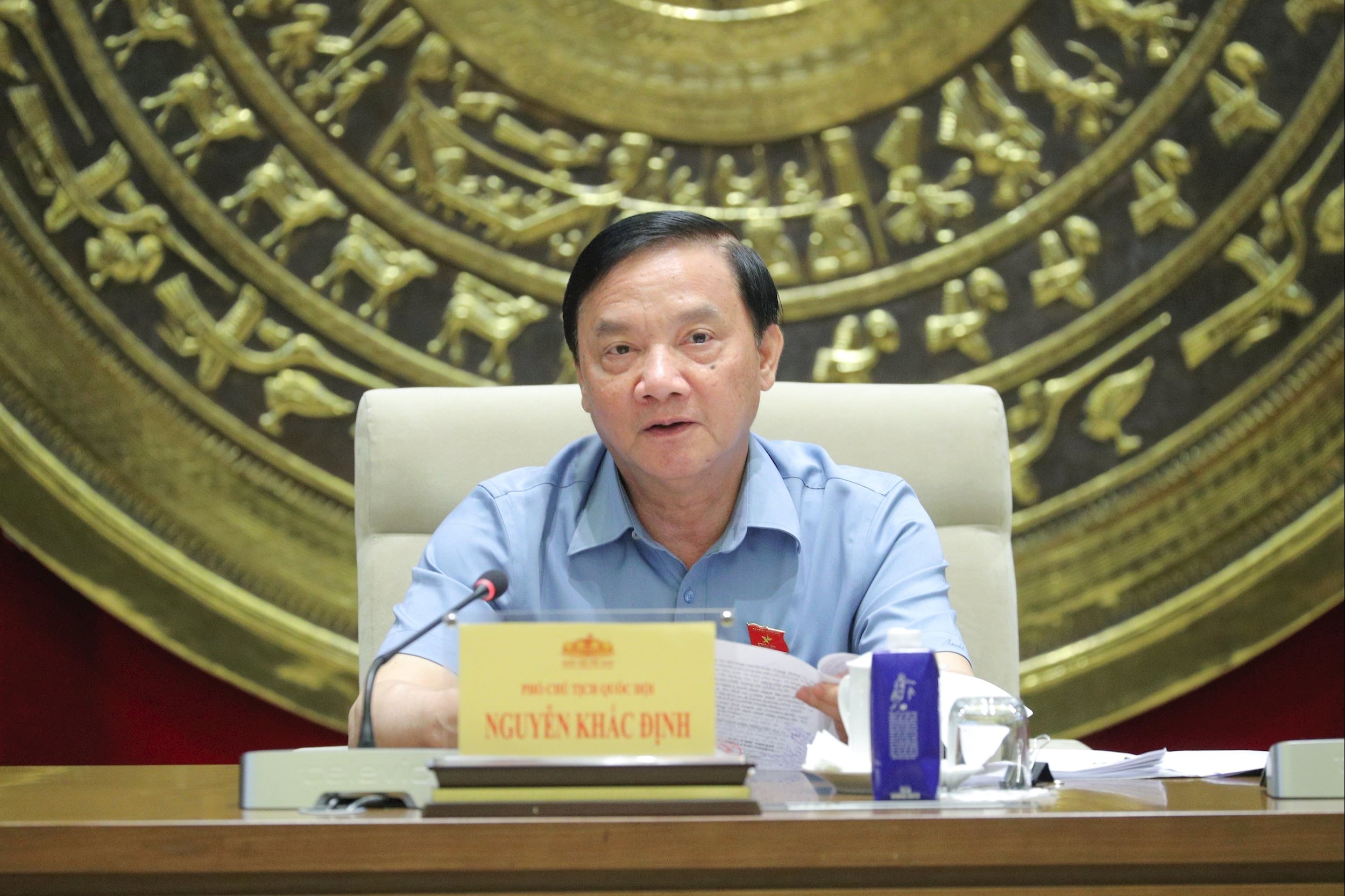 pho-chu-tich-quoc-hoi-nguyen-khac-dinh-1-.jpeg