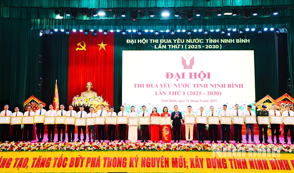 Phó ct 4