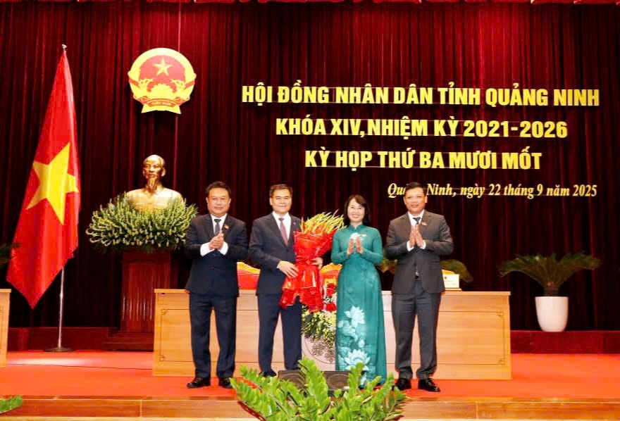 anh-24-quang-ninh-co-tan-chu-tich-bui-van-khang.jpg