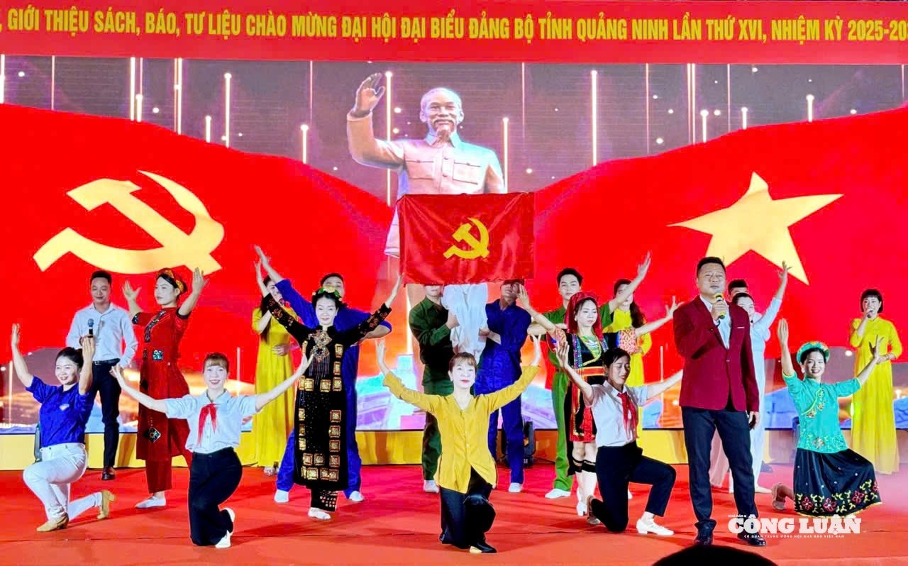anh-2-quang-ninh-trung-bay-sach-bao-lich-su.jpg