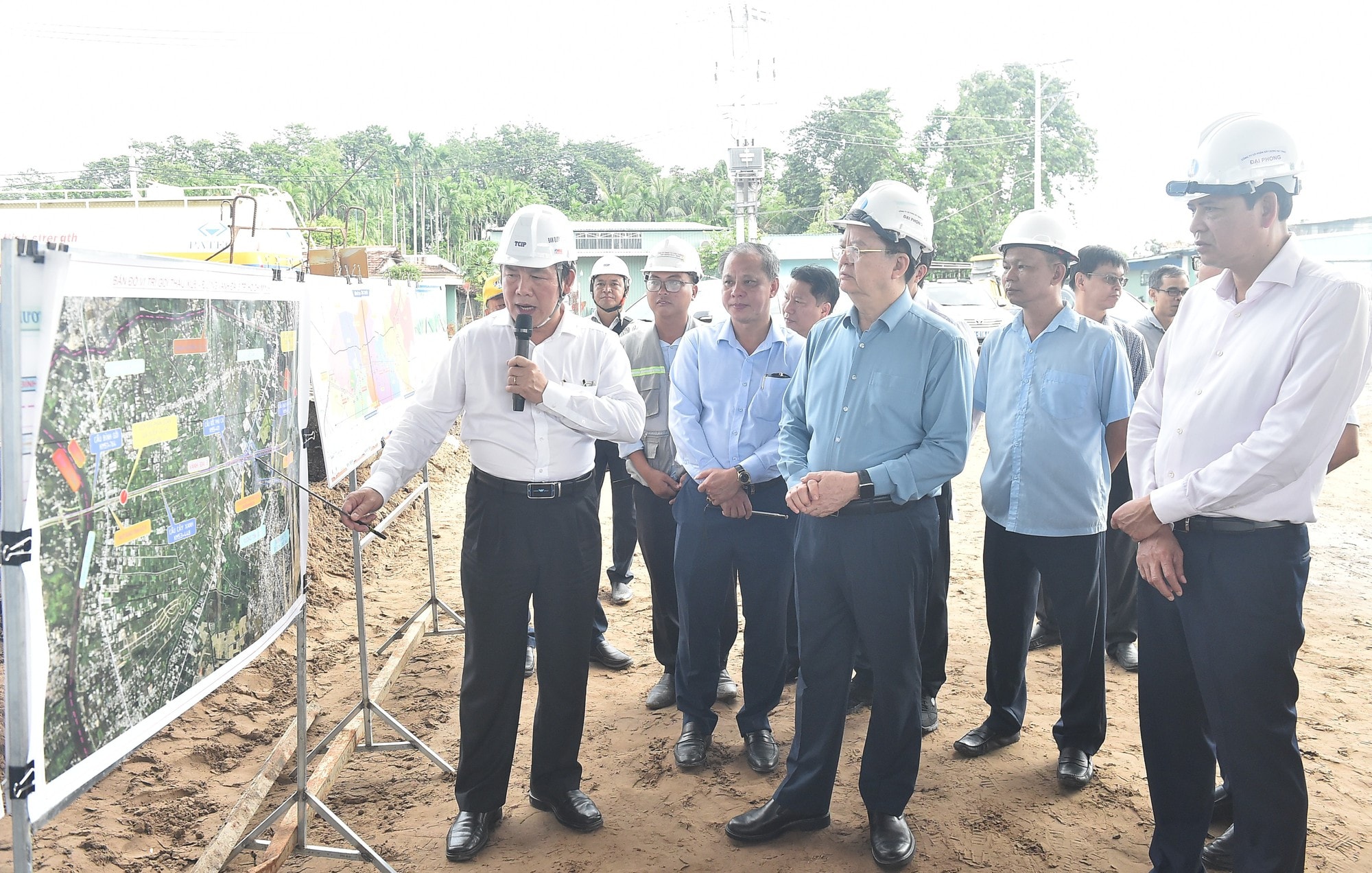 Phát động thi đua 100 ngày đêm thi công, đưa dự án Vành đai 3 TPHCM về đích- Ảnh 2.