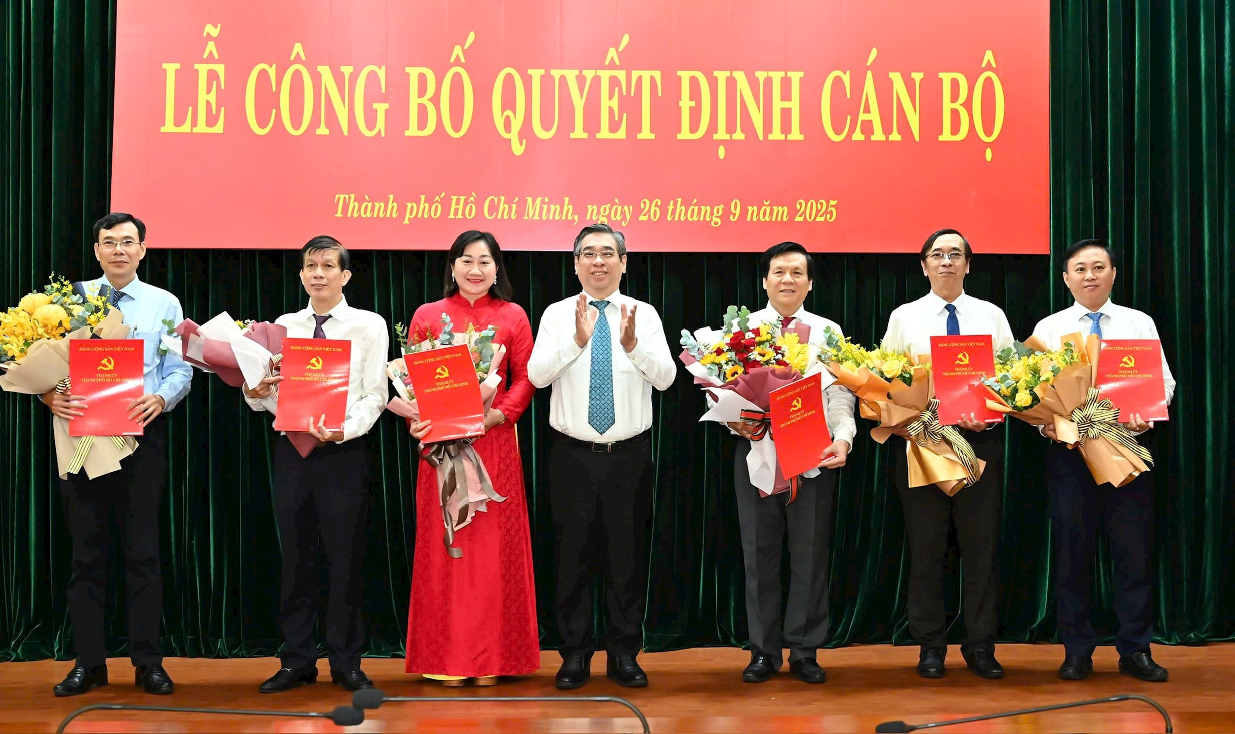 1758862499-nhan-su-sggp-6850-3423.jpeg