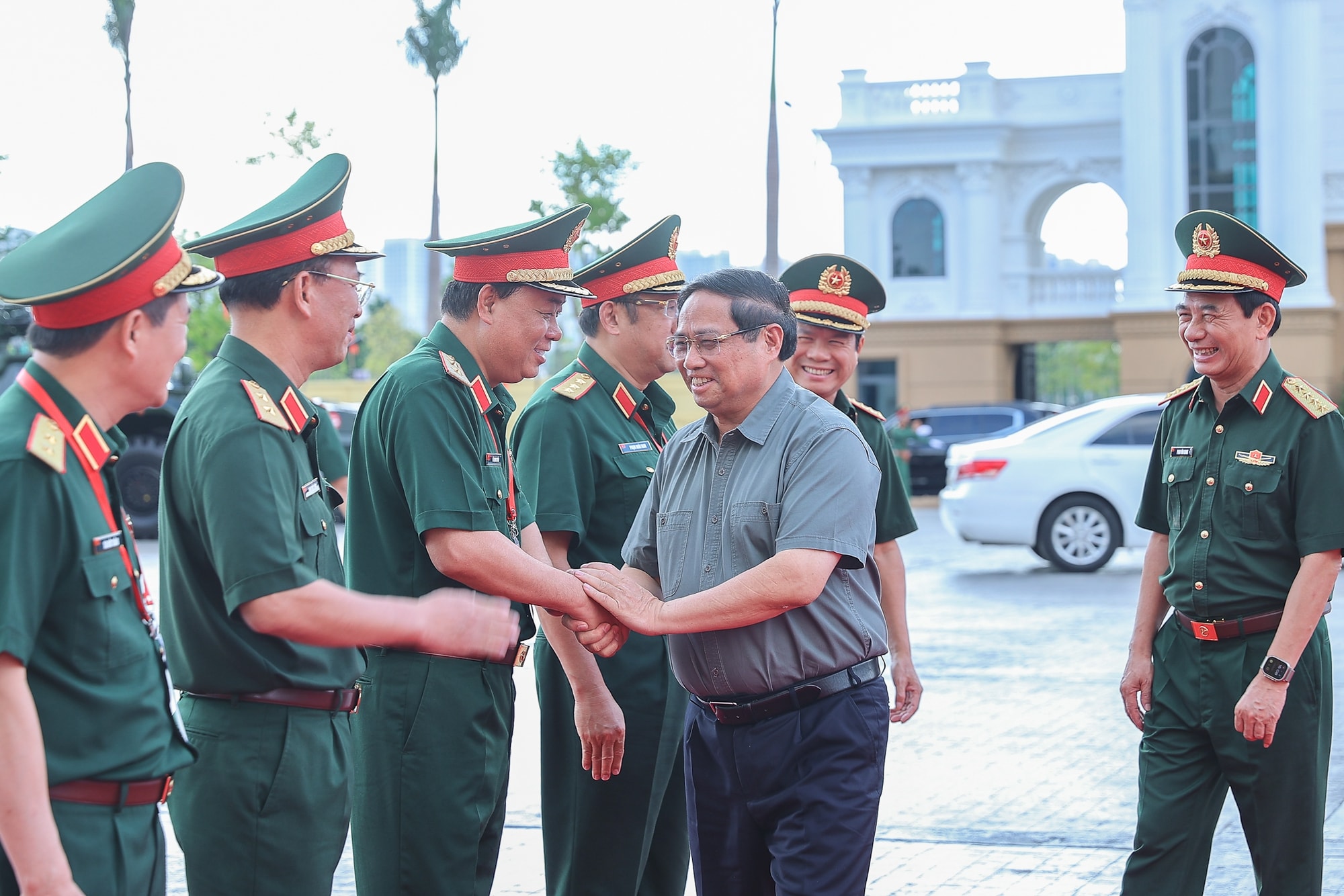 Thủ tướng Phạm Minh Chính làm việc tại Tổng cục Công nghiệp quốc phòng- Ảnh 1.