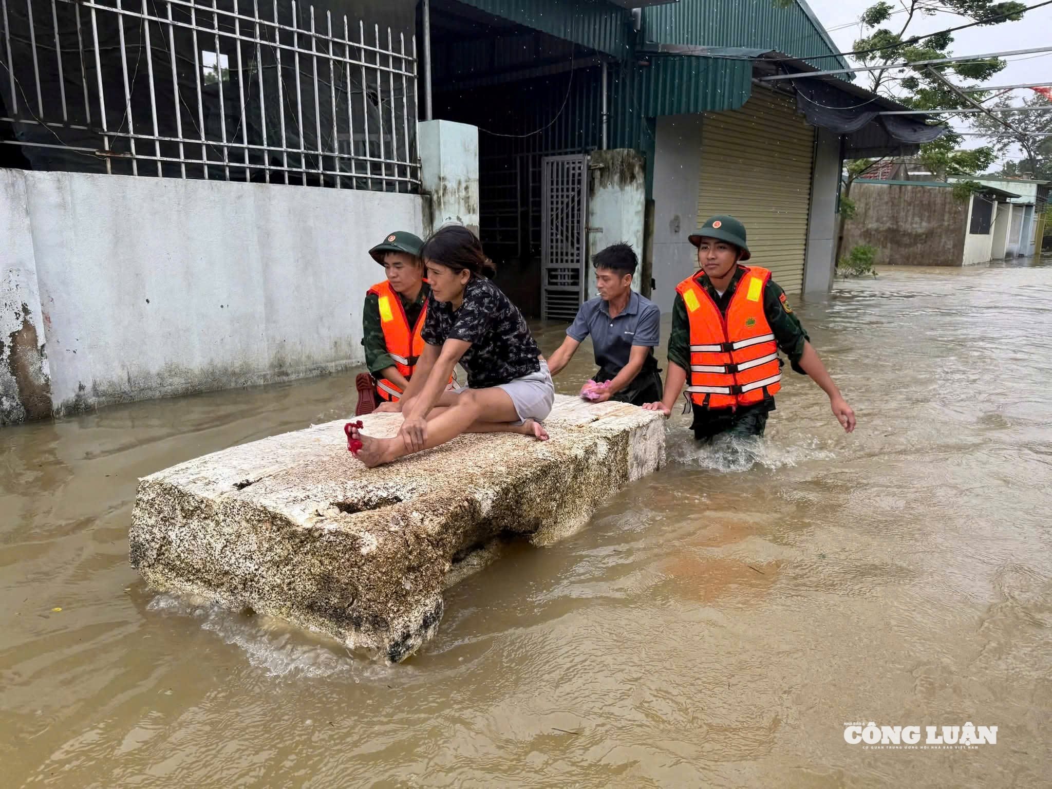 7067552cc2fc48a211ed (1)