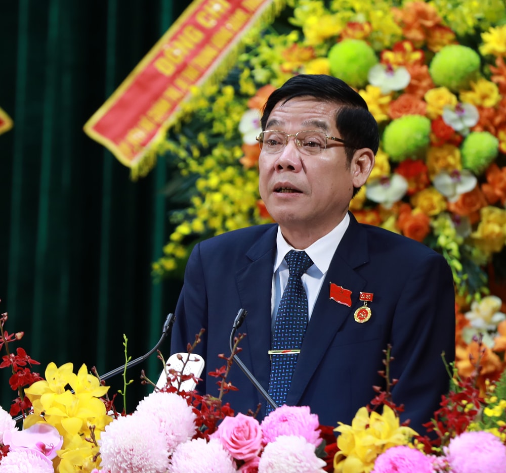 Đồng chí Nguyễn Văn Gấu phát biểu bế mạc Đại hội. Ảnh: BBN