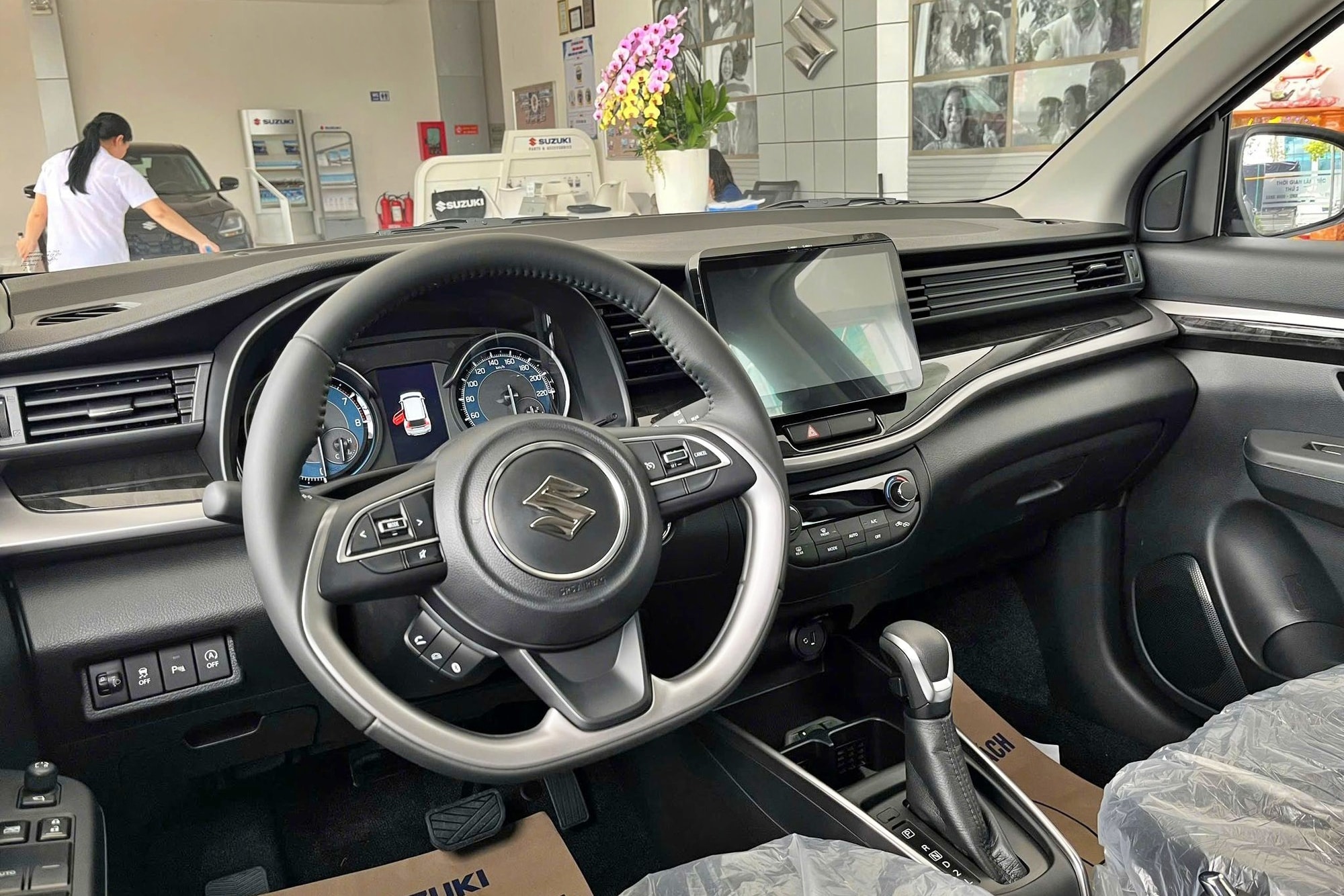 Nội thất phiên bản XL7 Hybrid Black Edition - Ảnh: Đại lý Suzuki