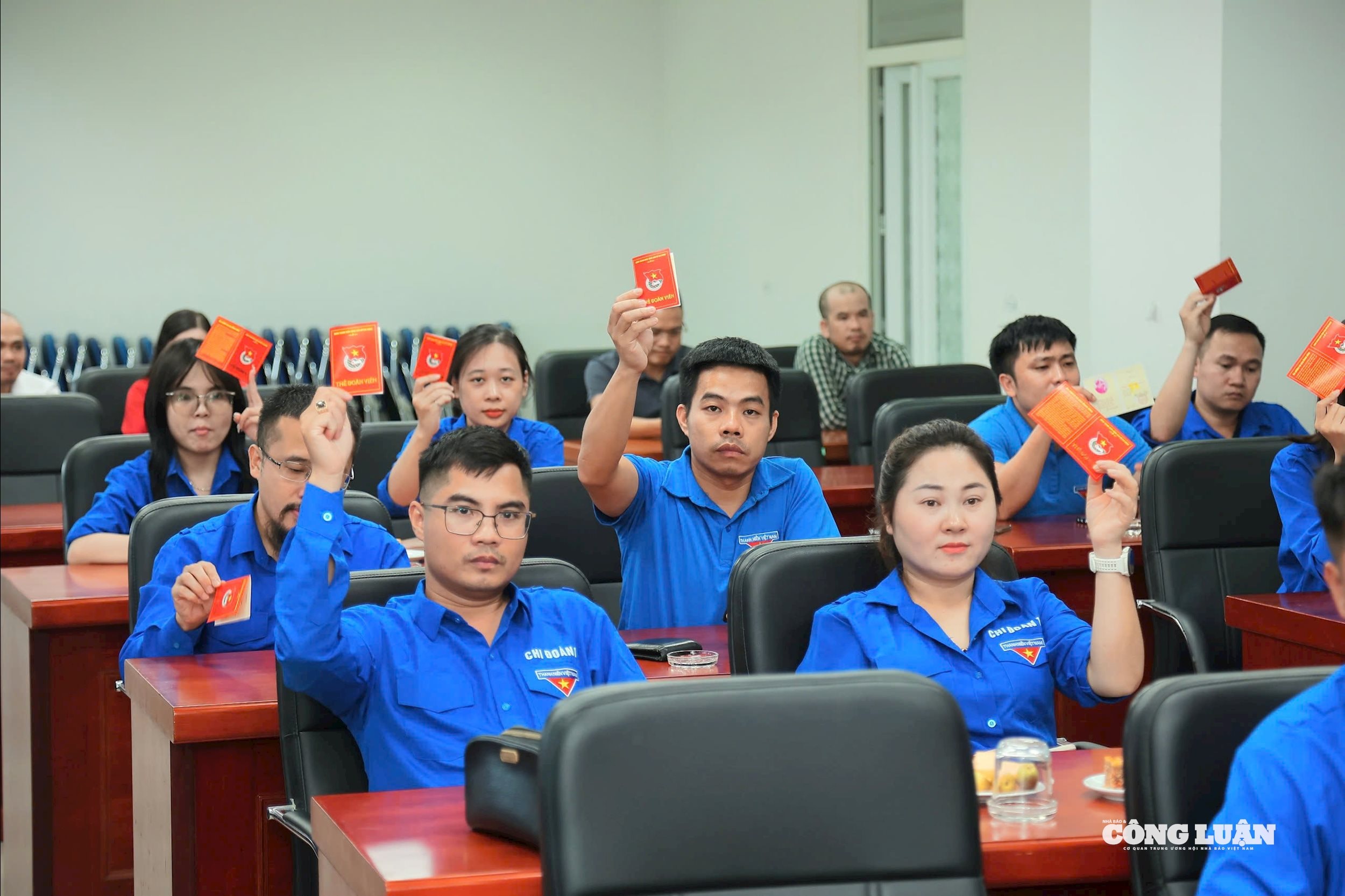 08022eac4724cd7a9435.jpg