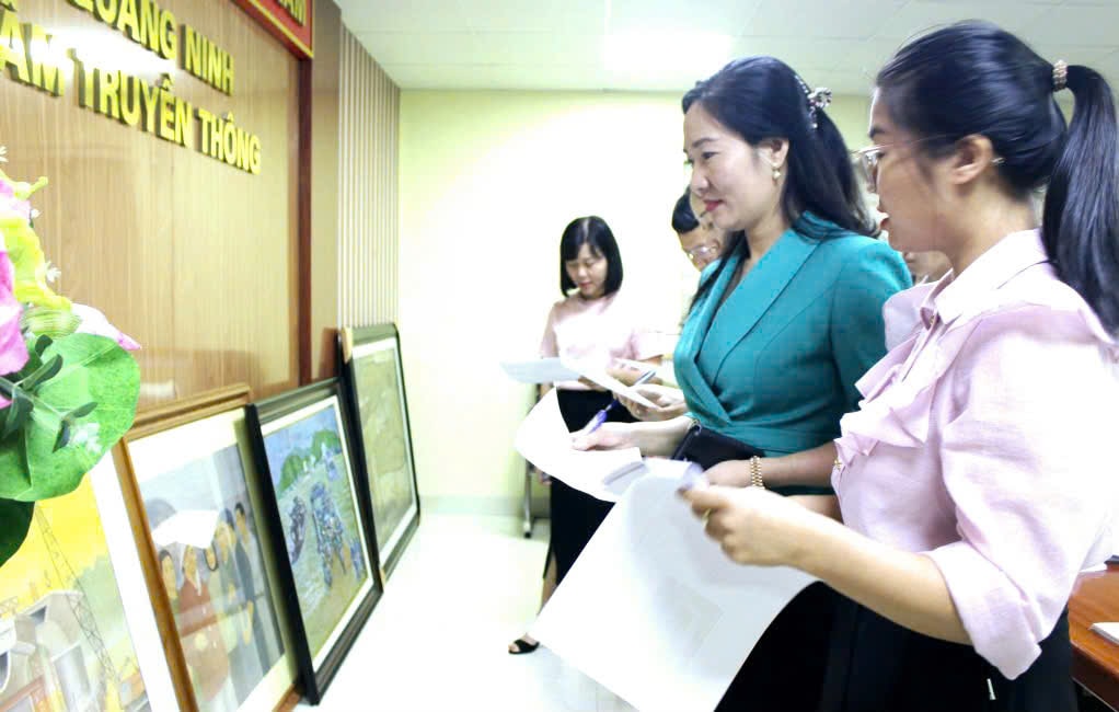 cuoc-thi-sang-tac-tac-pham-bao-chi-van-hoc-nghe-thuat-quang-ninh-1.jpg