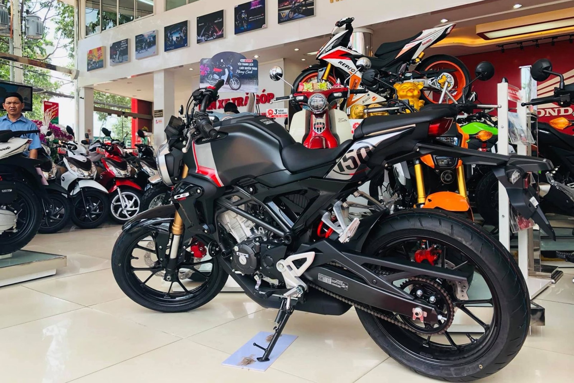 Mẫu mô tô Honda CB150R đời 2019 nằm trong diện triệu hồi - Ảnh: TTPL