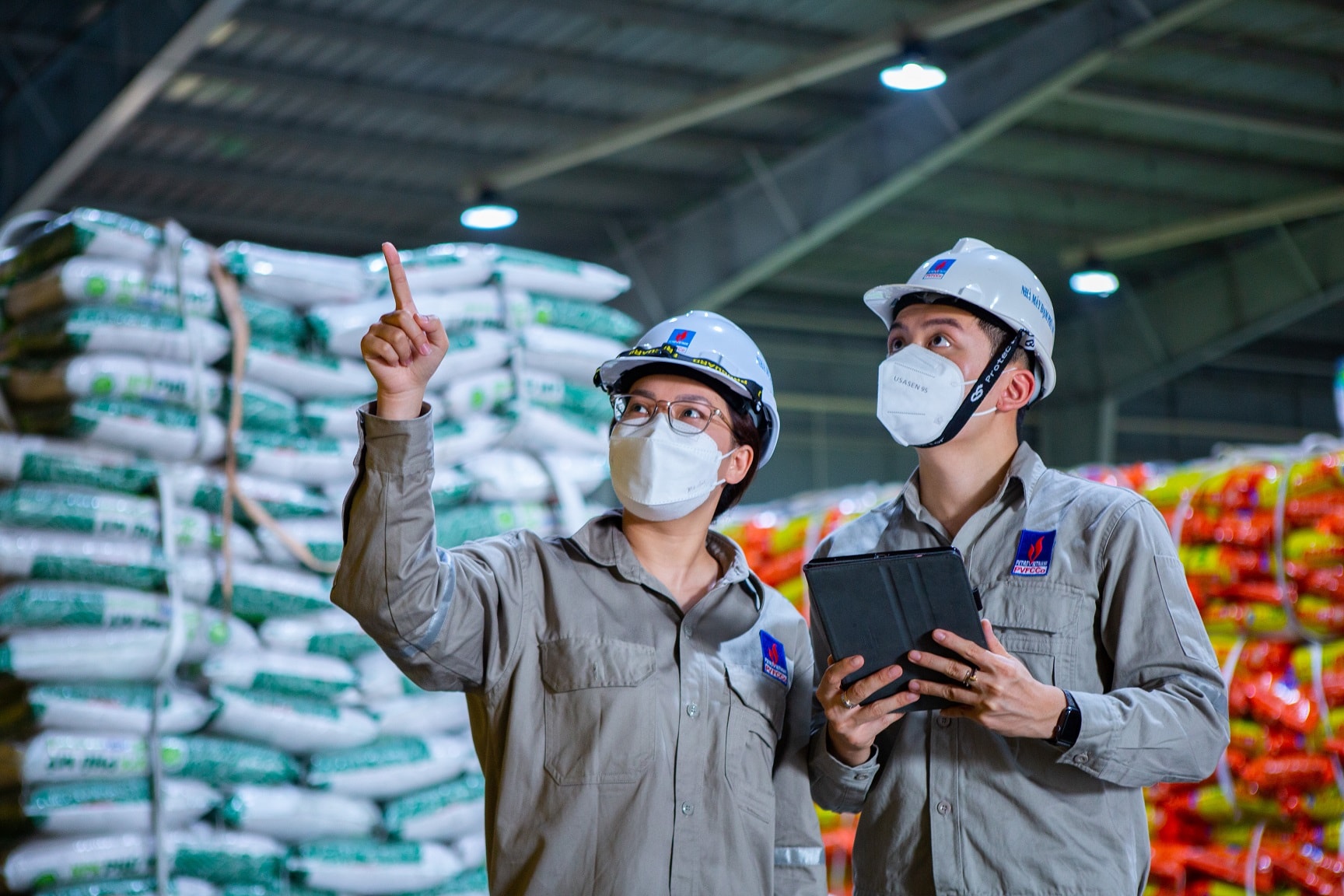 Kiểm tra kho hàng của Nhà máy NPK Phú Mỹ (1)