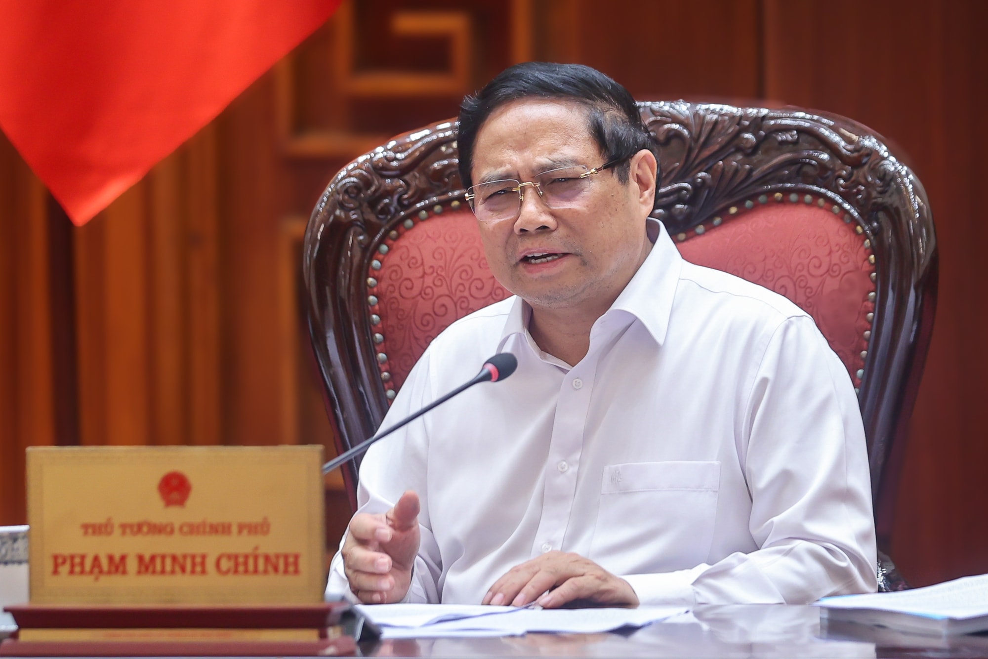 Tiếp tục hoàn thiện dự thảo nghị quyết của Bộ Chính trị về chấn hưng và phát triển văn hóa- Ảnh 2.