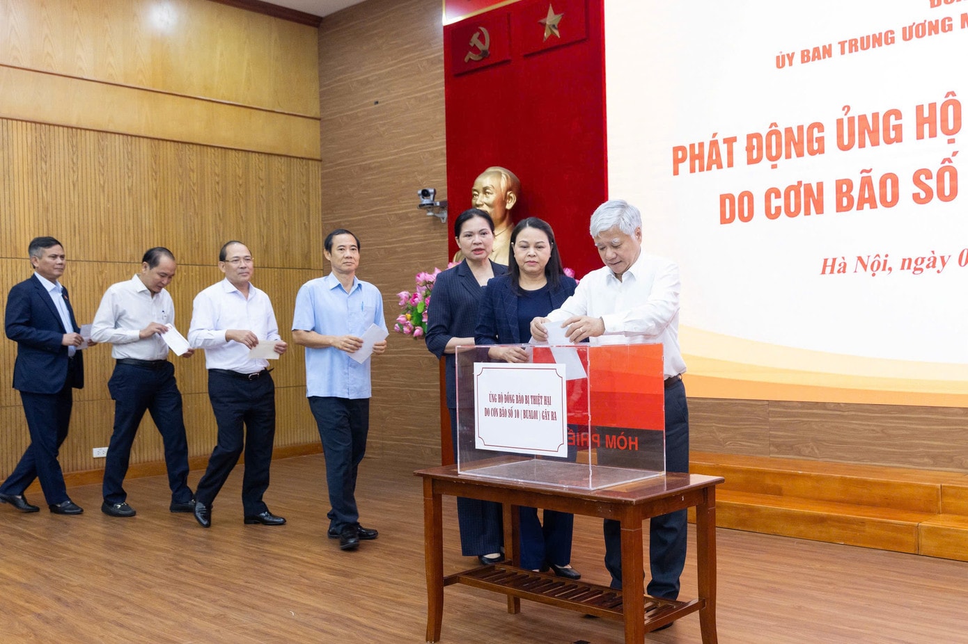 tienphong-210-ungho.jpg