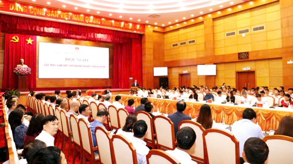 quang-ninh-gap-mat-doan-nghiep-doanh-nhan-a1.jpg