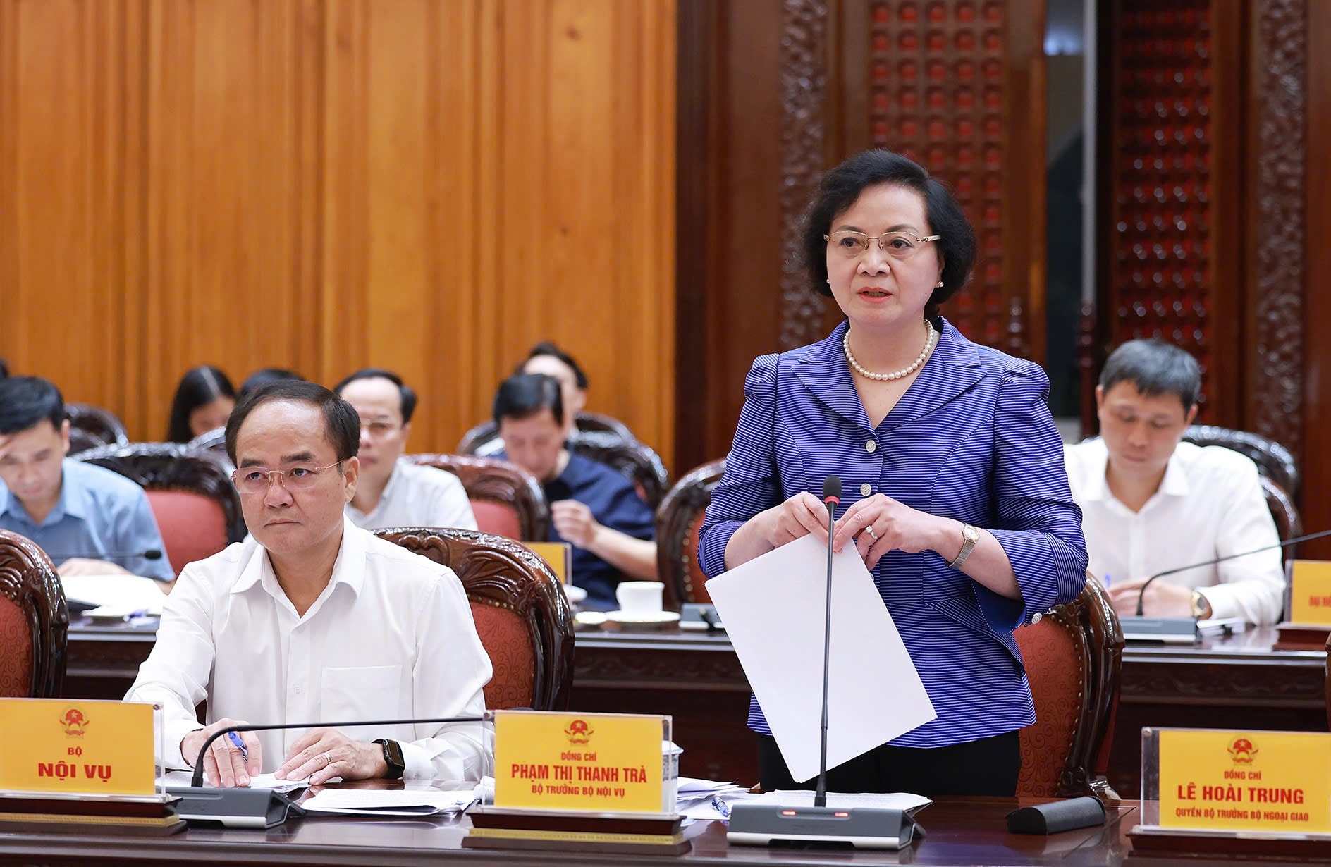 Thủ tướng chủ trì cuộc họp về sắp xếp đơn vị sự nghiệp công lập thuộc các bộ, ngành, địa phương- Ảnh 2. Thủ tướng chủ trì cuộc họp về sắp xếp đơn vị sự nghiệp công lập thuộc các bộ, ngành, địa phương- Ảnh 2.